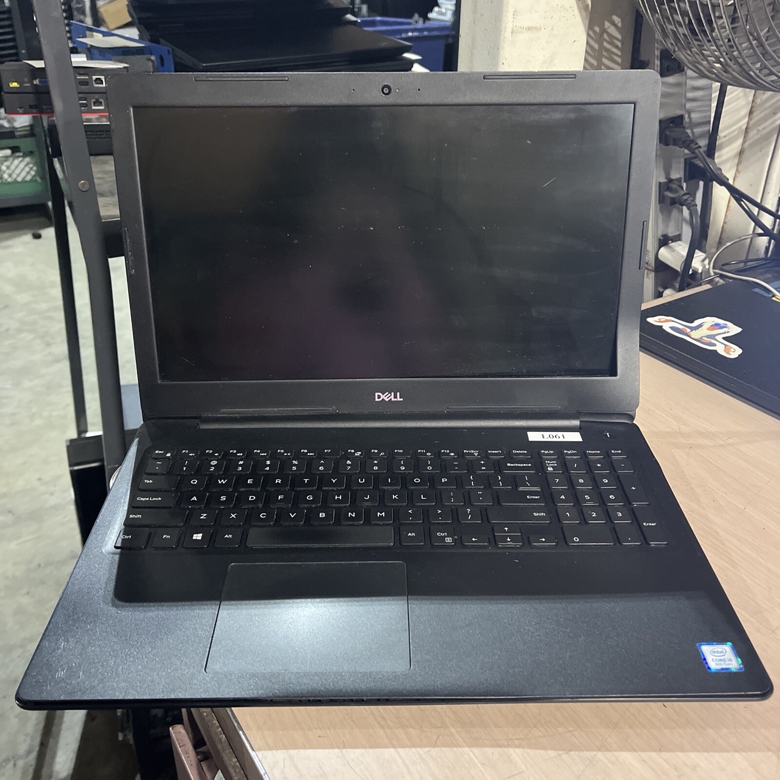 DELL LATITUDE 3590 INTEL CORE I5-8250U 8GB RAM NO HD
