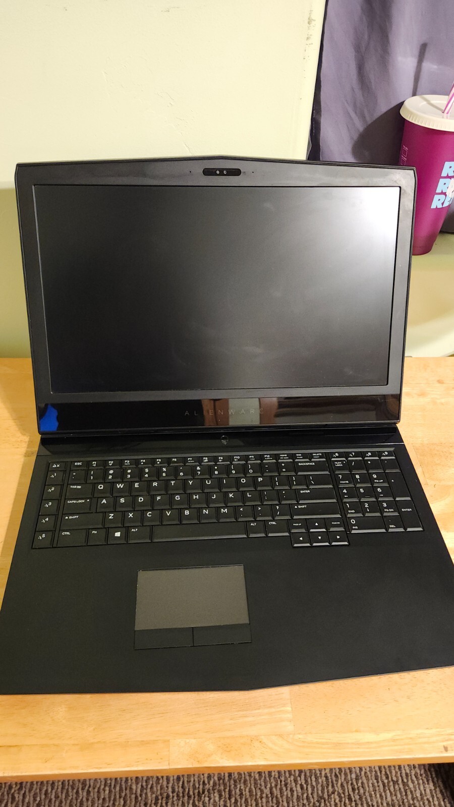 Alienware 17 R4 Laptop i7-7700HQ NVIDIA 1070 16GB RAM 250GB & 128GB SSD 1TB HDD