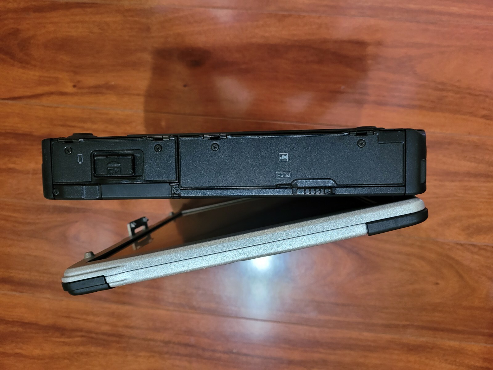 PANASONIC TOUGH LAPTOP CF29 MK4/OFFICE 2007/ 60GB /NON-TOUCH/ / DB9 SERIAL