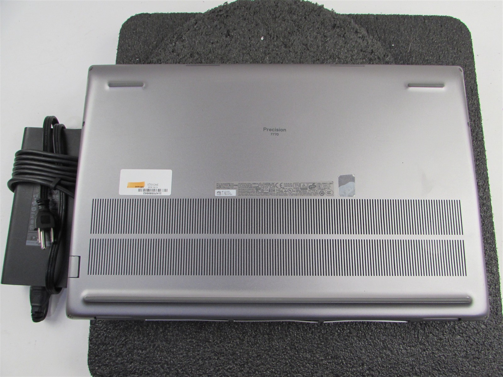 DELL PRECISION 7770 FHD I7-12850HX 512GB 32GB RAM RTX A3000 WIN 11 PRO NO BATT