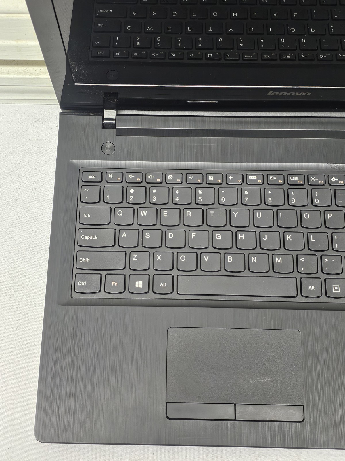 Lenovo 650-80 Laptop – i3-4030u – 4GB RAM – 1TB HDD – BAD BATTERY – Windows 10
