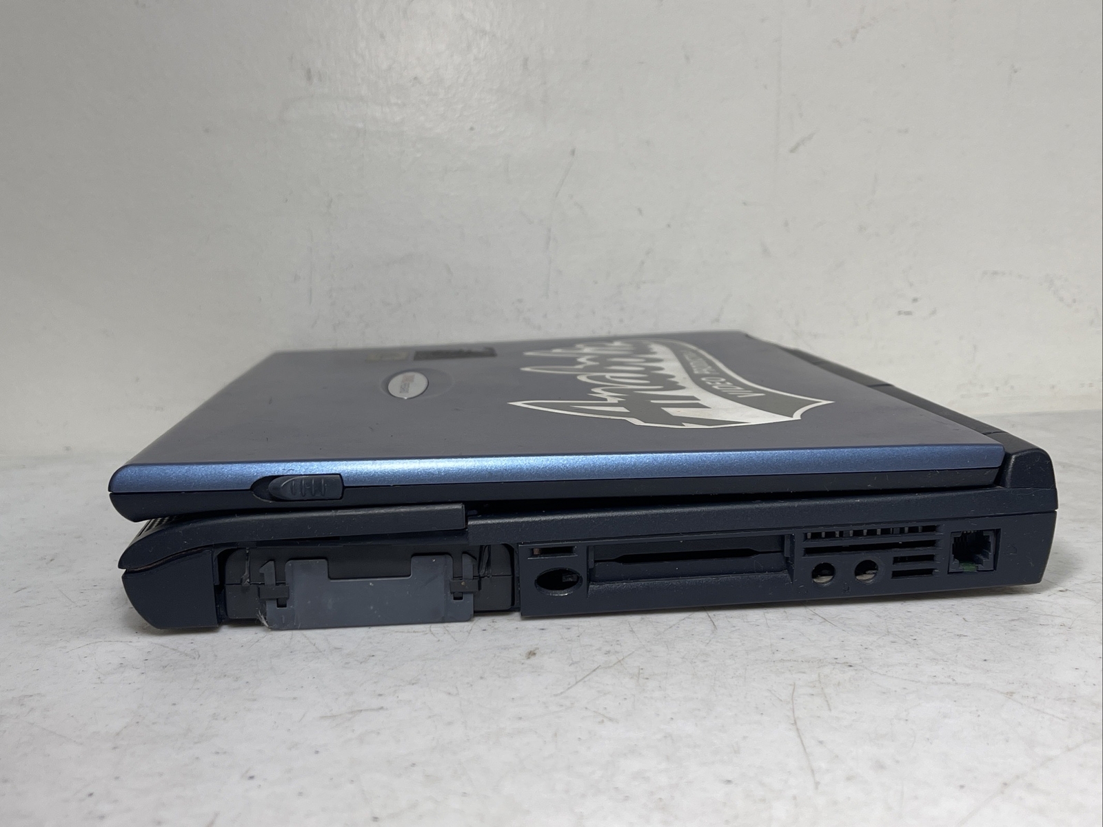 Rare Vintage Compaq Presario 1600 Laptop Pentium II 300MHz – AS-IS, UNTESTED