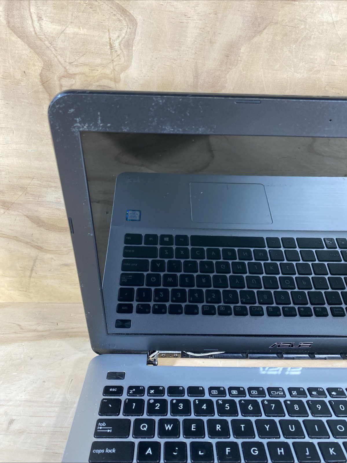 ASUS F555UA 15.6″ Laptop Intel Core i7-6500U(2.6) GHz /8GB/1Tb Hdd/bad batt