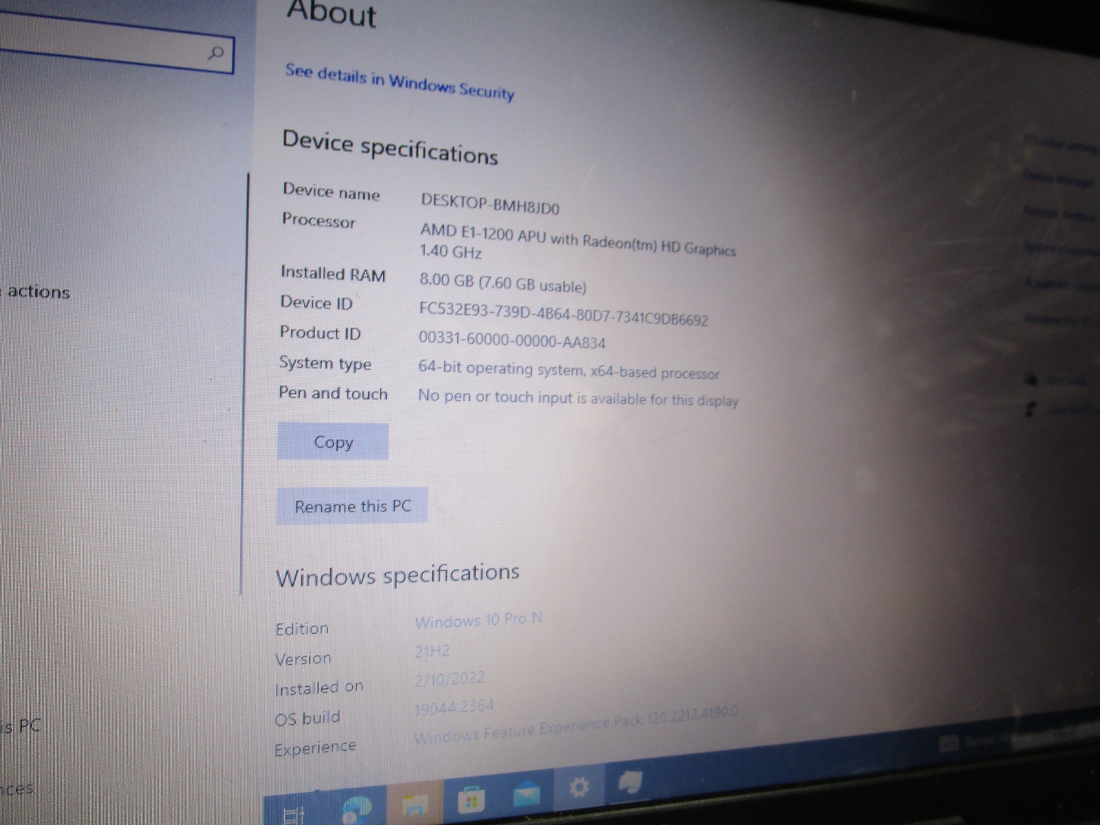 HP 2000-2a22nr E1-1200 8GB RAM 250GB HD 15.6″ AMD 1.4GHz E-1200 PROC-READ