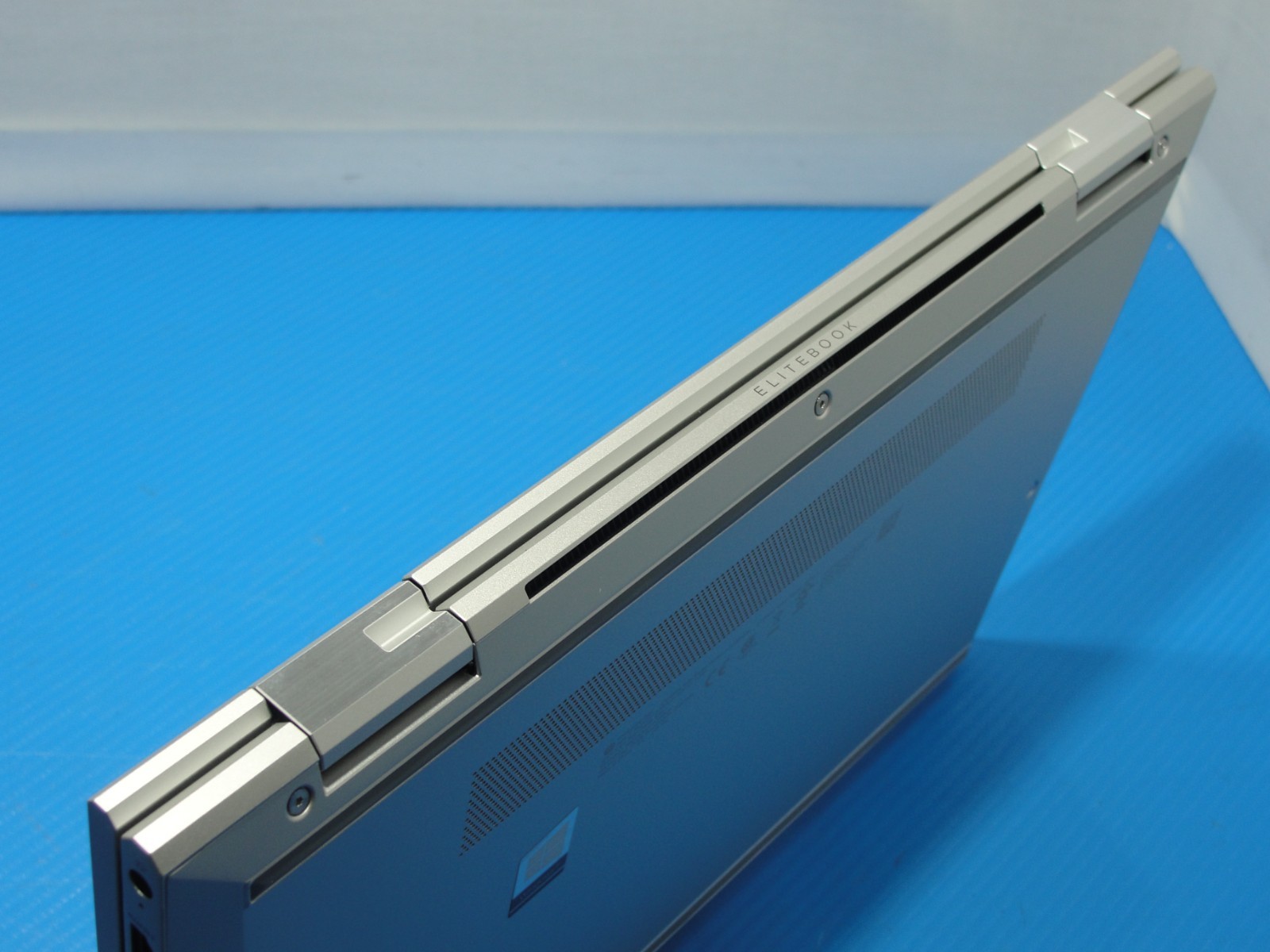 HP EliteBook x360 830 G7 13.3″ FHD Touch i7-10810U 1.1GHz 16GB 512GB W11Pro+PA