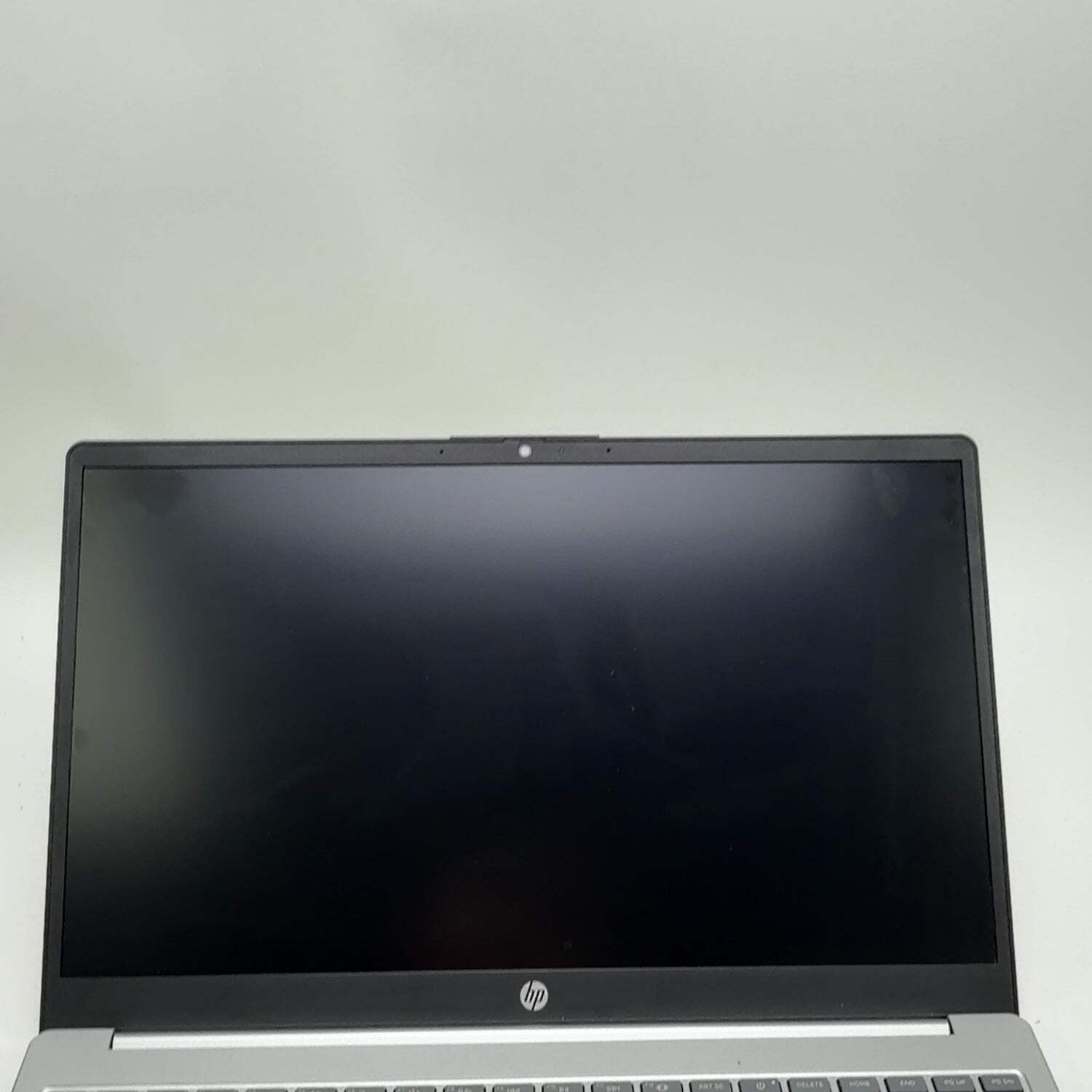 HP Laptop TPN-Q286 15.6″ i5-1334U 1.3GHz 16GB RAM 512GB SSD