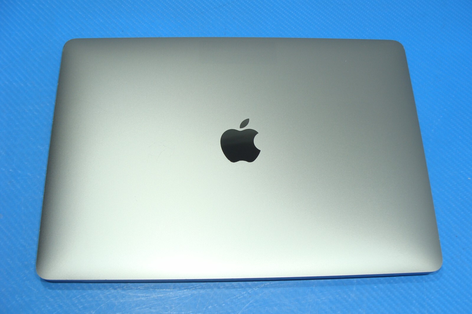 Apple MacBook Air A2337 13.3″ M1 2020 8CPU/7GPU 8GB 128GB MGN63LL/A +Charger
