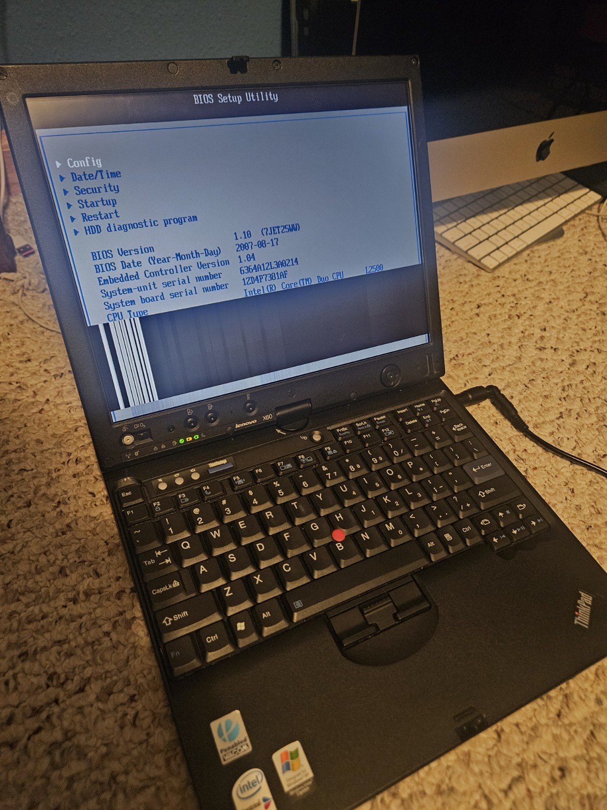 Lenovo ThinkPad X60 Tablet 6364-A12 12.1″ CDuo L2500 Dead Screen