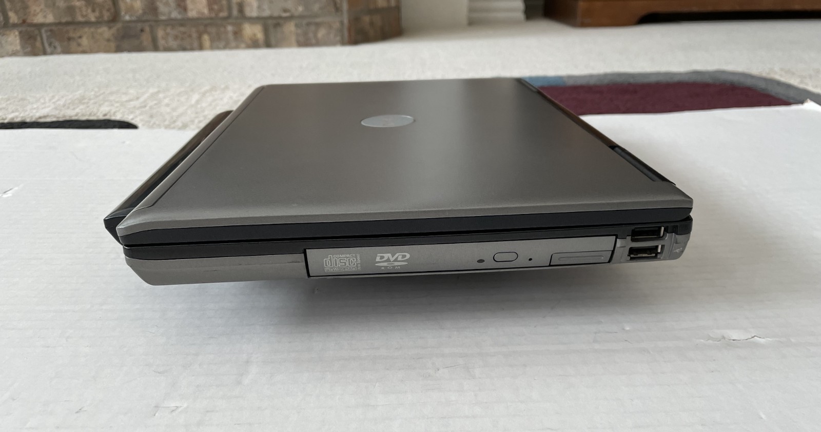 Dell Latitude D630 14″ Laptop Intel Core 2 Duo **Read Description**