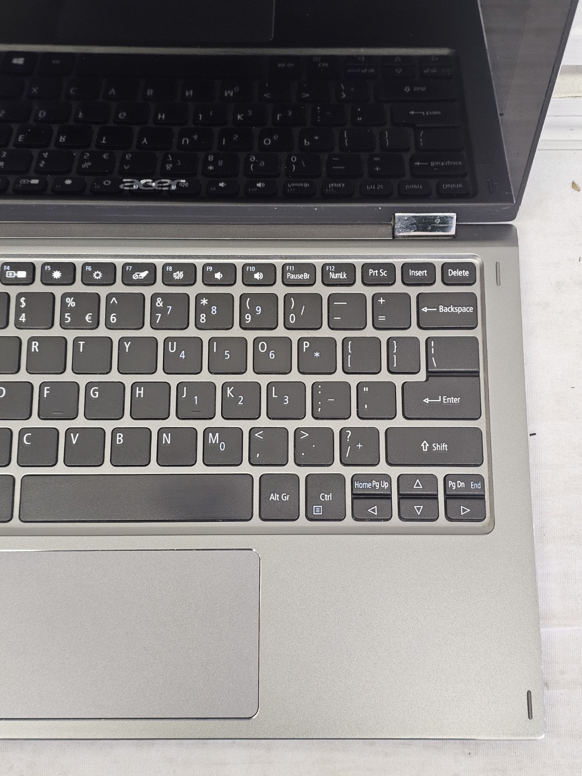 Acer Spin 1 SP111-32N Laptop – Intel Pentium – 4GB RAM – 64GB SSD – Windows 10