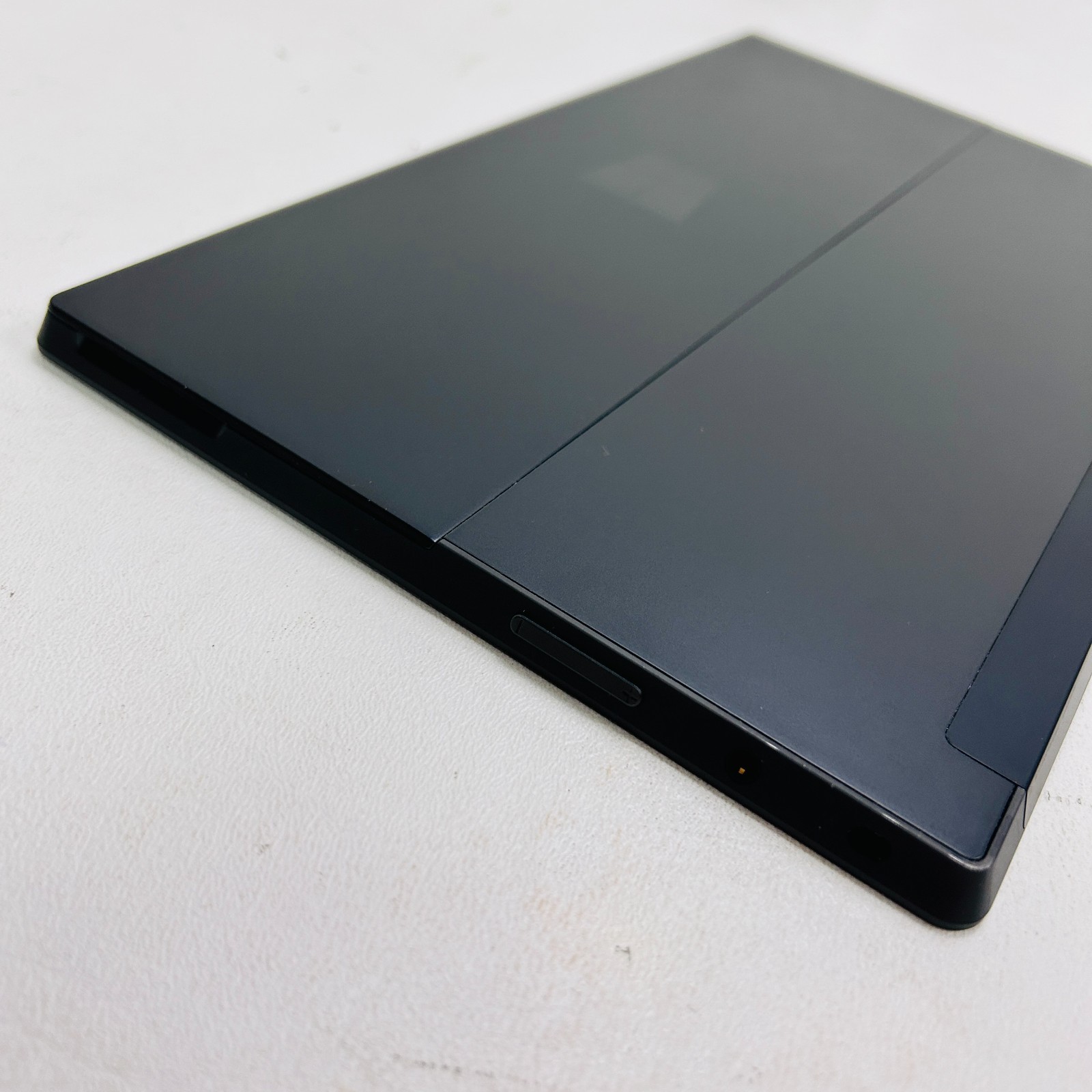 “Bad Battery, For Parts” Microsoft Surface RT – Model 1516 32GB Wi-Fi 10.6″
