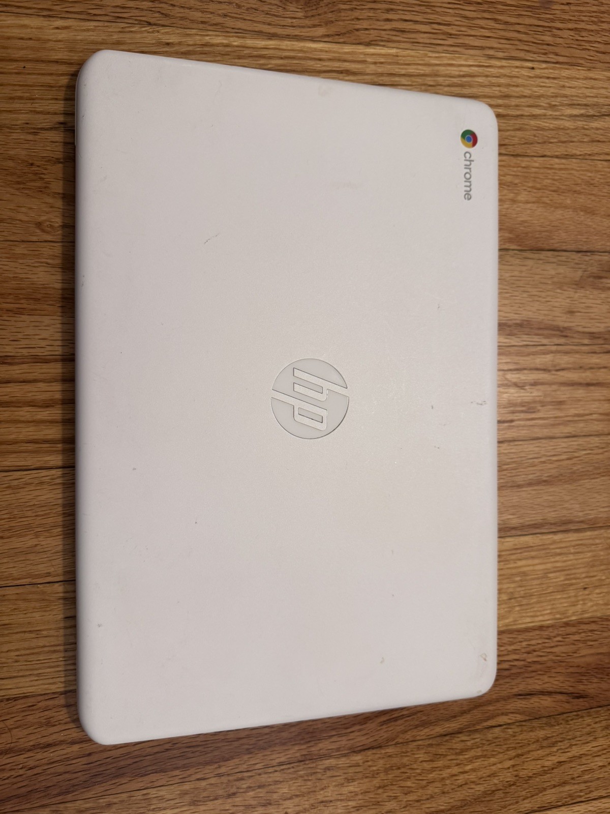 HP 14-ca021nr Laptop, 14″ Touchscreen, Celestron CPU N3350, Charger Included