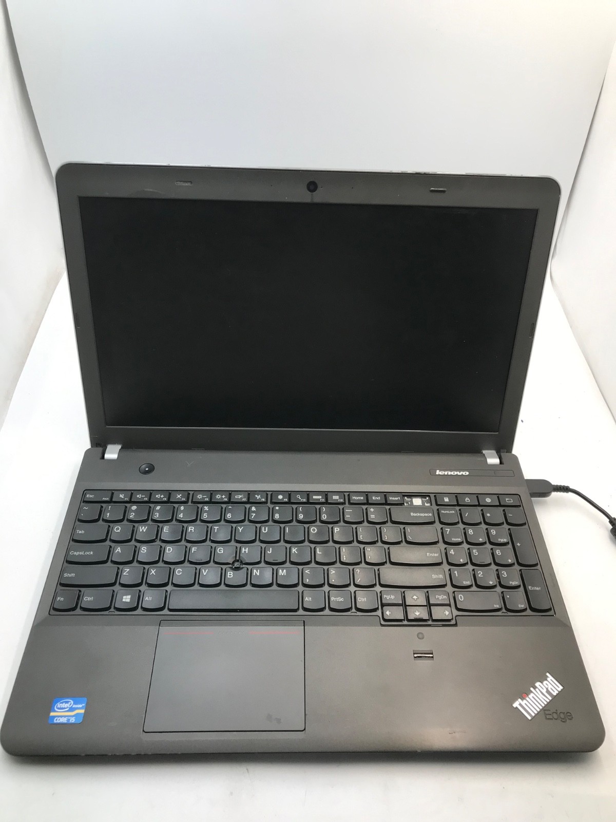 Lenovo ThinkPad E531 Intel i5-3230M 15″ -BOOTS/BROKEN DISPLAY