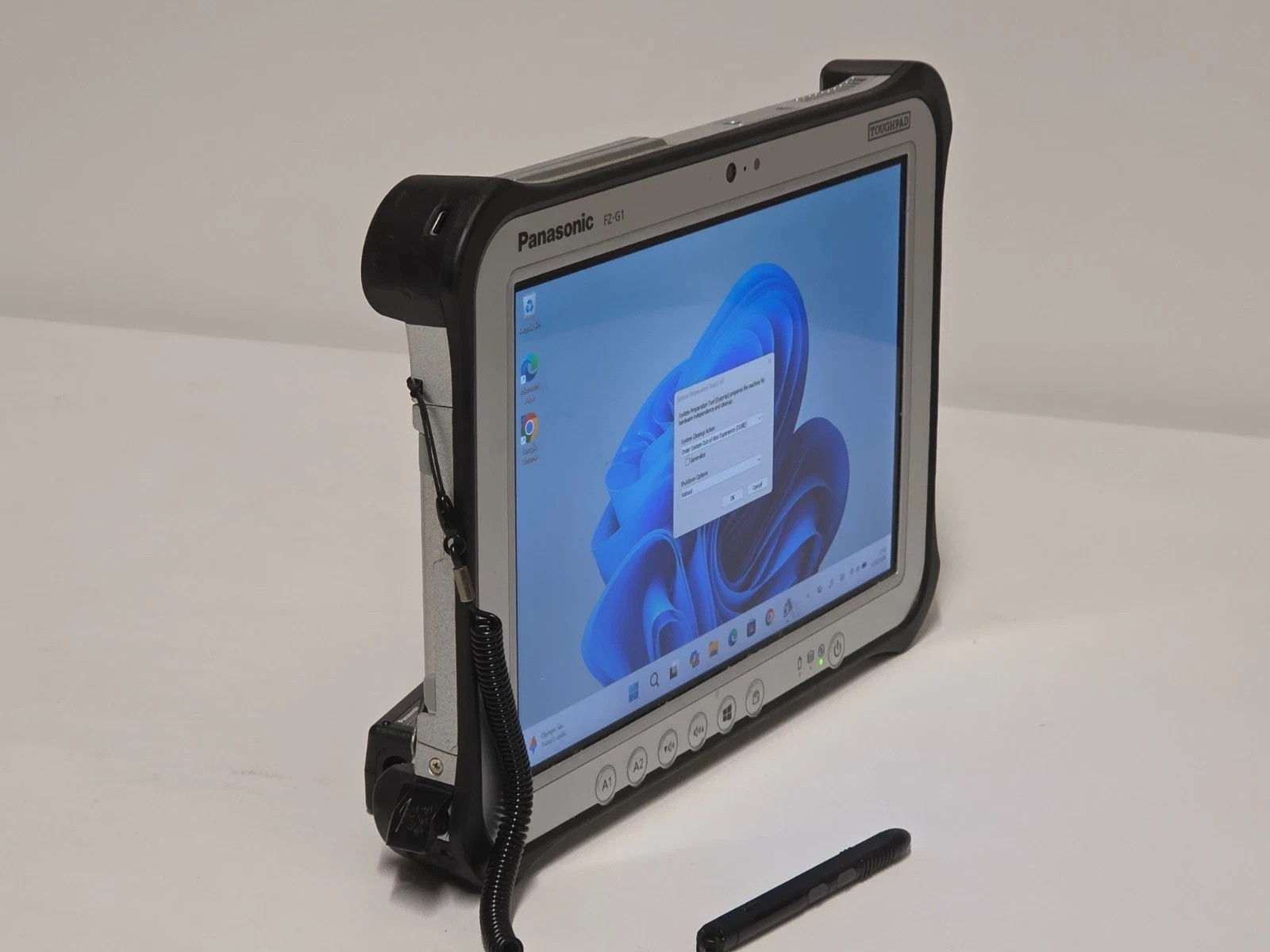 PANASONIC FZ-G1 MK5 10.1″ i5-7300U 256GB SSD 8GB GPS LTE + STRAP+9CELL BATTERY