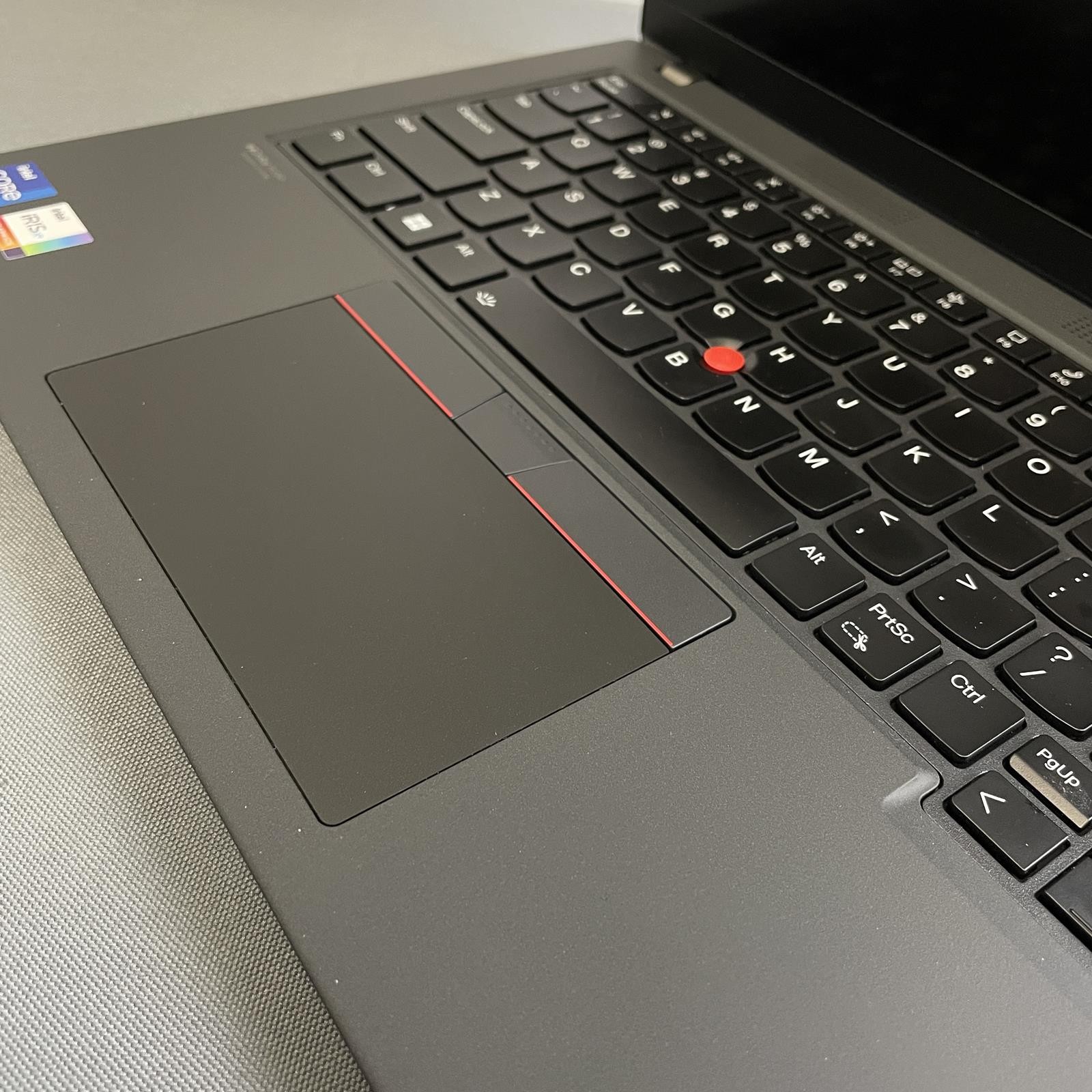 Lenovo ThinkPad T14 Gen 3 14″ FHD+, Core i7-1260P, 16GB, 512GB NVMe, Win 11 Pro