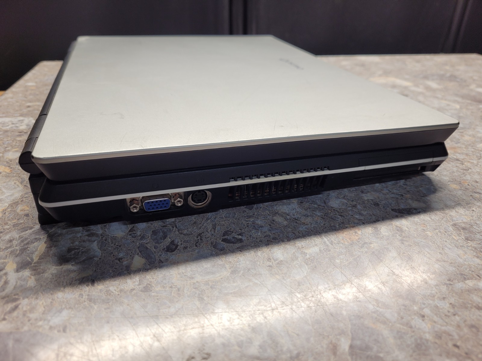 Toshiba Qosmio F25-AV205 Retro laptop UNTESTED AS IS