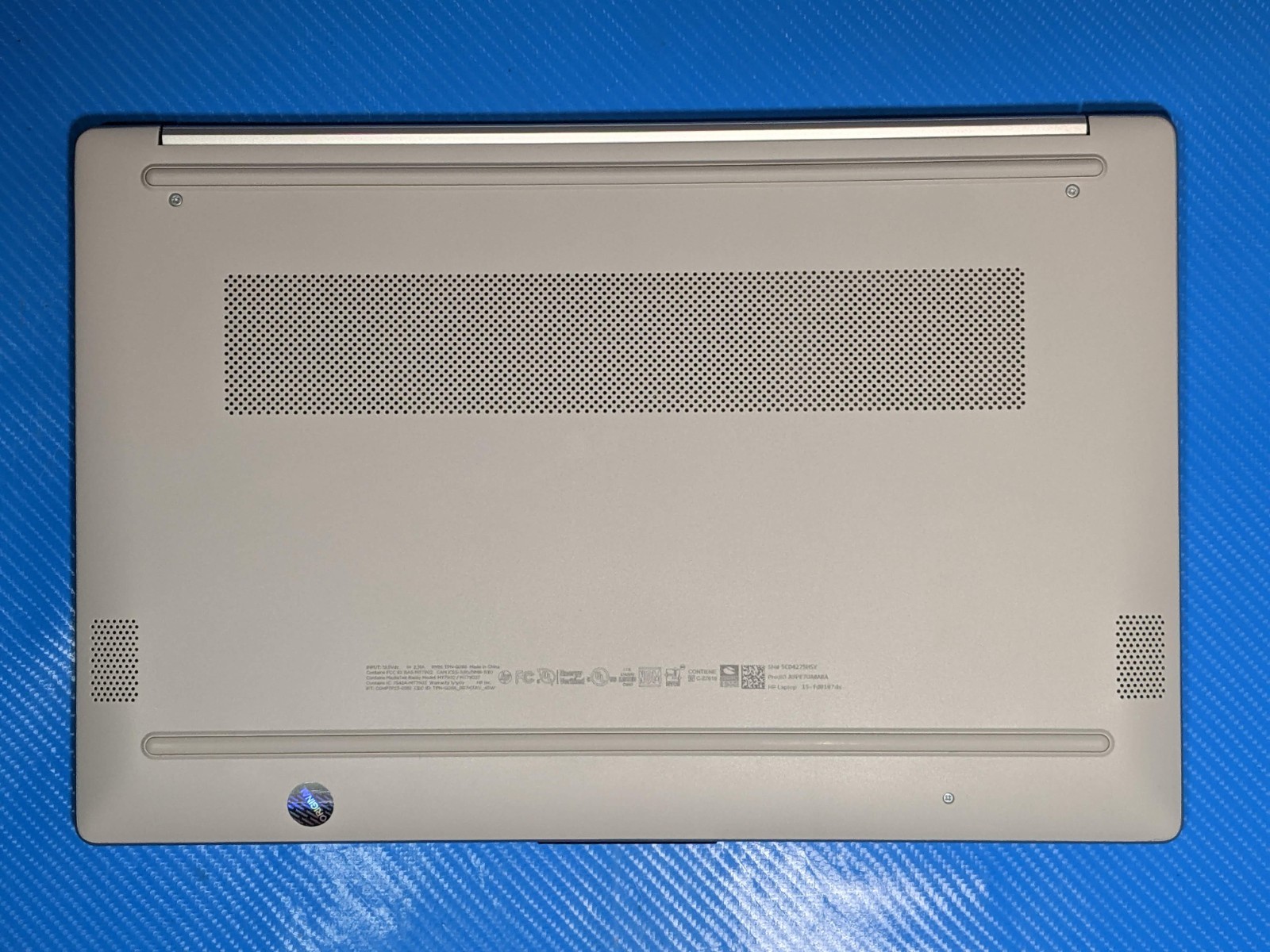 HP 15-fd0107dx 15.6″FHD TOUCH i7-1255U 1.7GHz 16GB 512GB SSD W11Home 98tt +PA
