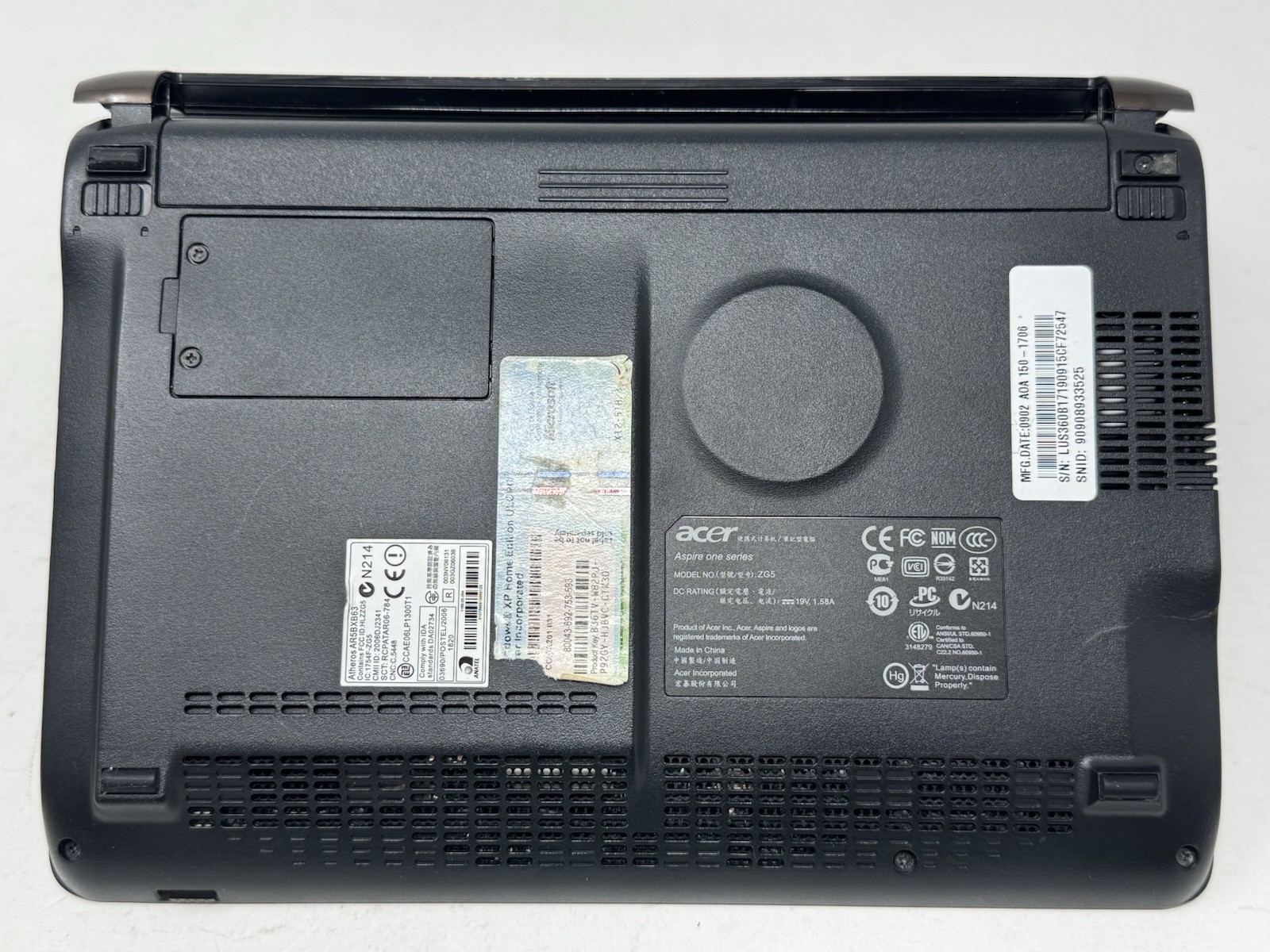 Acer Aspire One Series ZG5 Intel Atom 1.60GHz Brown Netbook Laptop With Charger