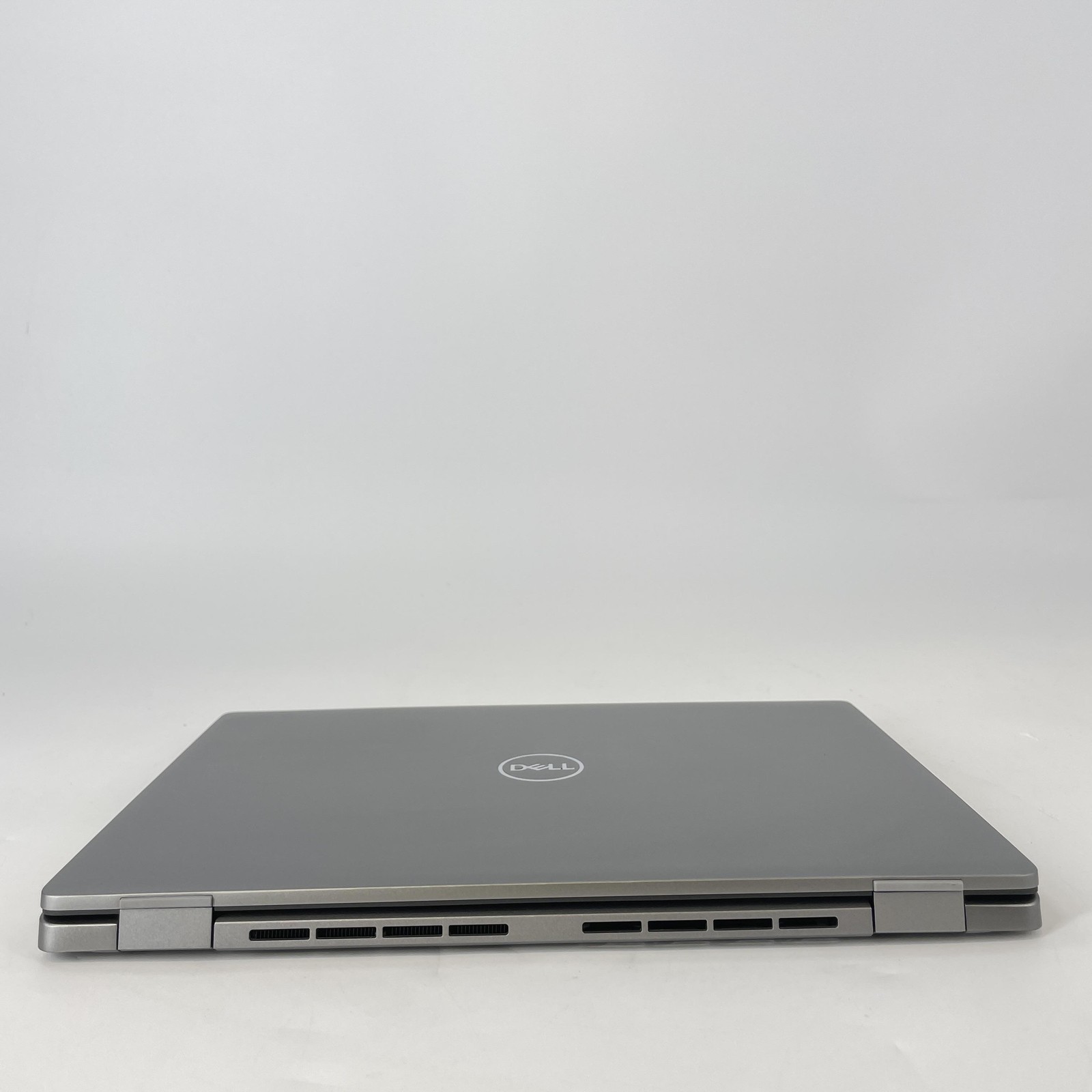 Dell Latitude 7450 14 Gray FHD+ 2.1 GHz Ultra 5 135U 16GB 256GB SSD Very Good