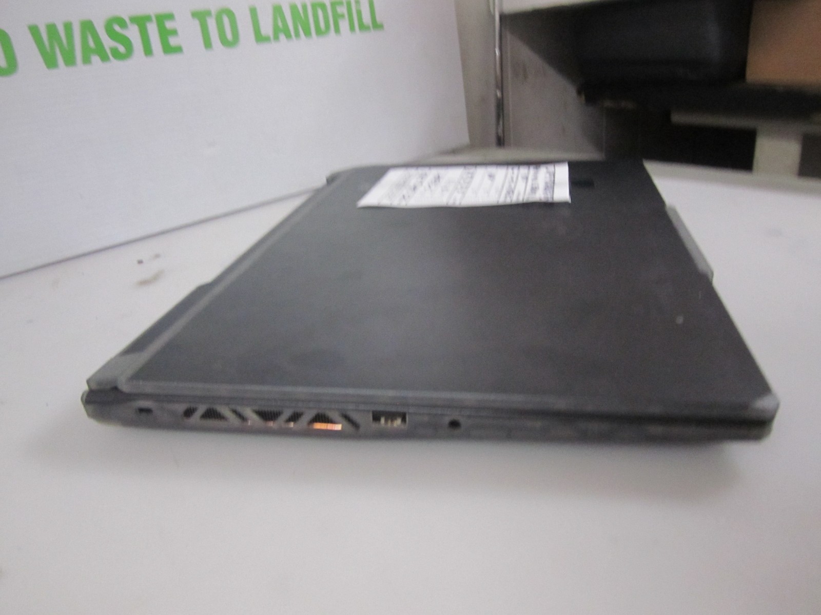 MSI Cyborg 15 A12V 15.6″ i7 GeForce RTX 4050 PARTS ONLY