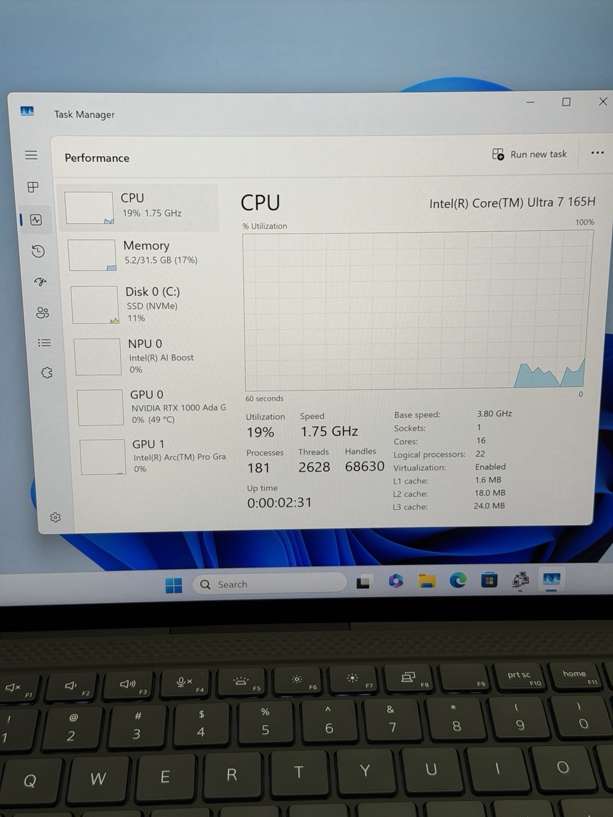 Dell Precision 5490 QHD+ Ultra 7 165H 32GB 1TB RTX 1000 Ada Intel Arc | DESCRIP