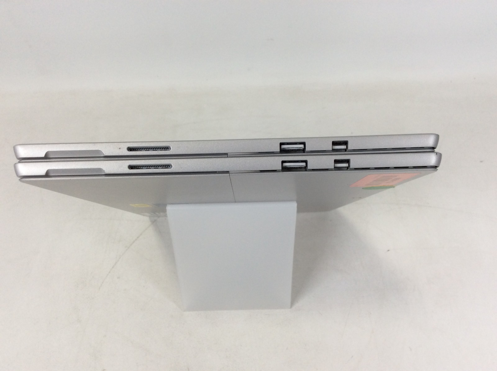 Microsoft Surface Pro 1796 i7-8650U 1.9GHz 8GB RAM 256GB Charger Keyboard