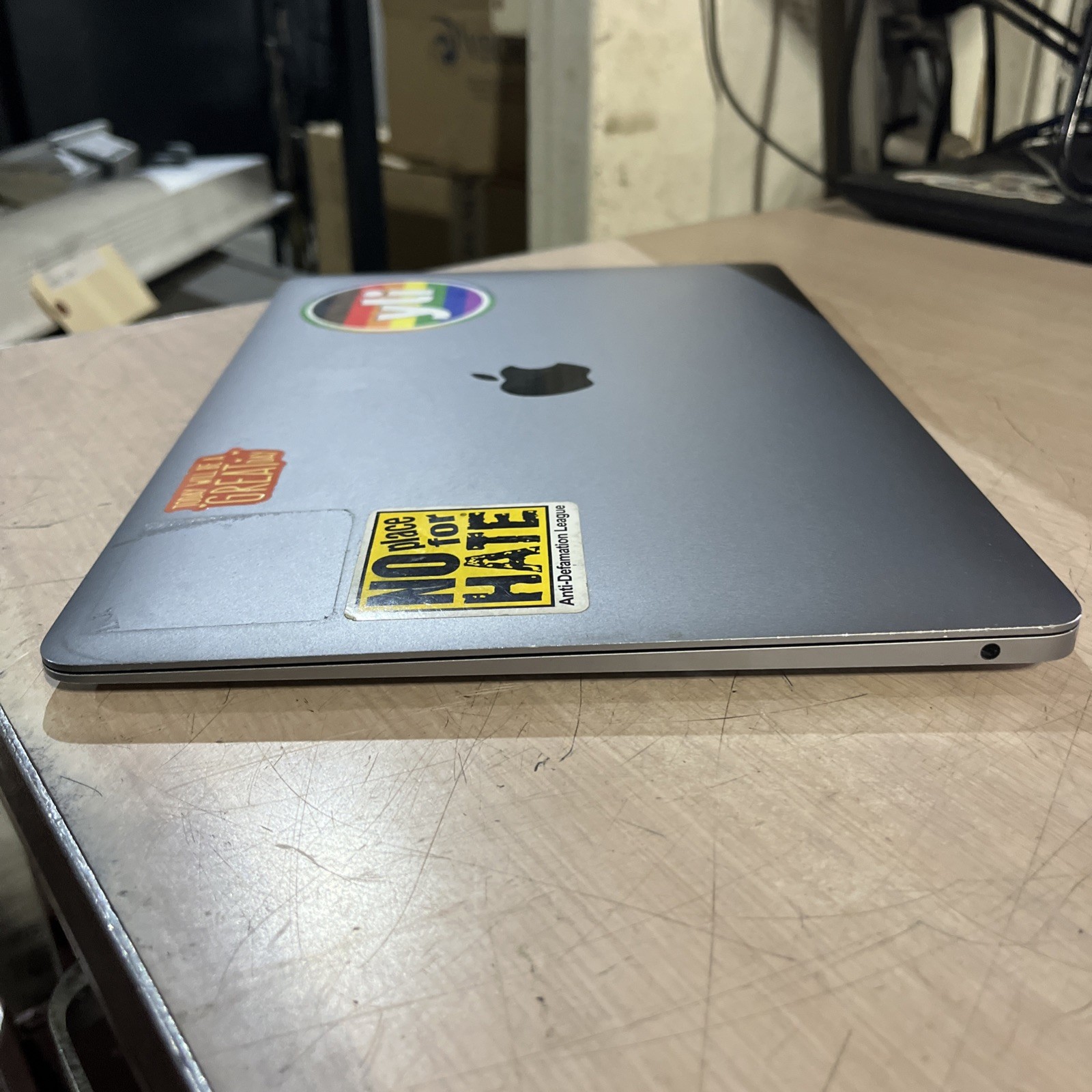 APPLE MACBOOK AIR 13″ SCISSOR, 2020 CORE I3-1000NG4 1.1GHZ 8GB RAM 256SSD ‘