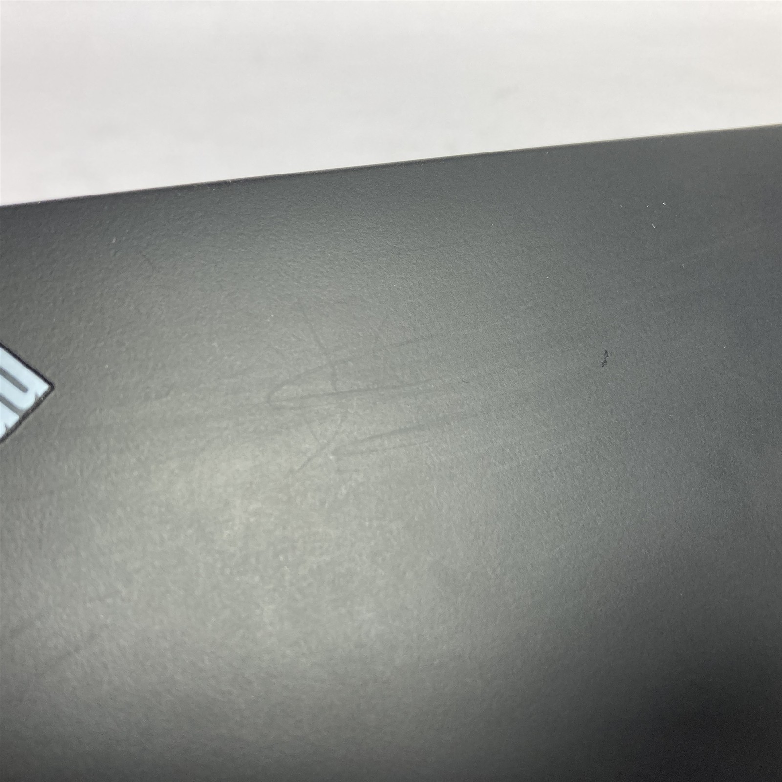 Lenovo Thinkpad T14S G4 14″ Laptop Core i7-1370P 1.9GHz- 32GB – 1TB SSD – Win 11