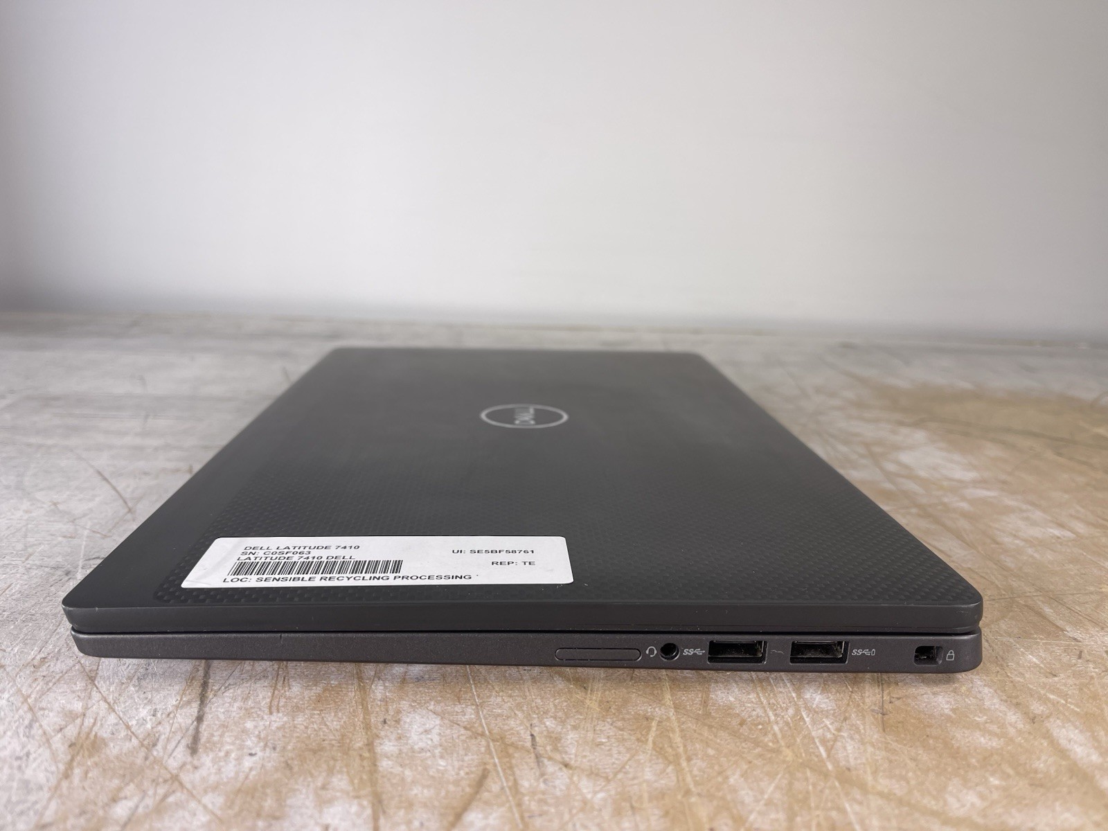 DELL LATITUDE 7410 i5-10310U @ 1.70 GHz, 16 GB RAM, NO HDD/OS