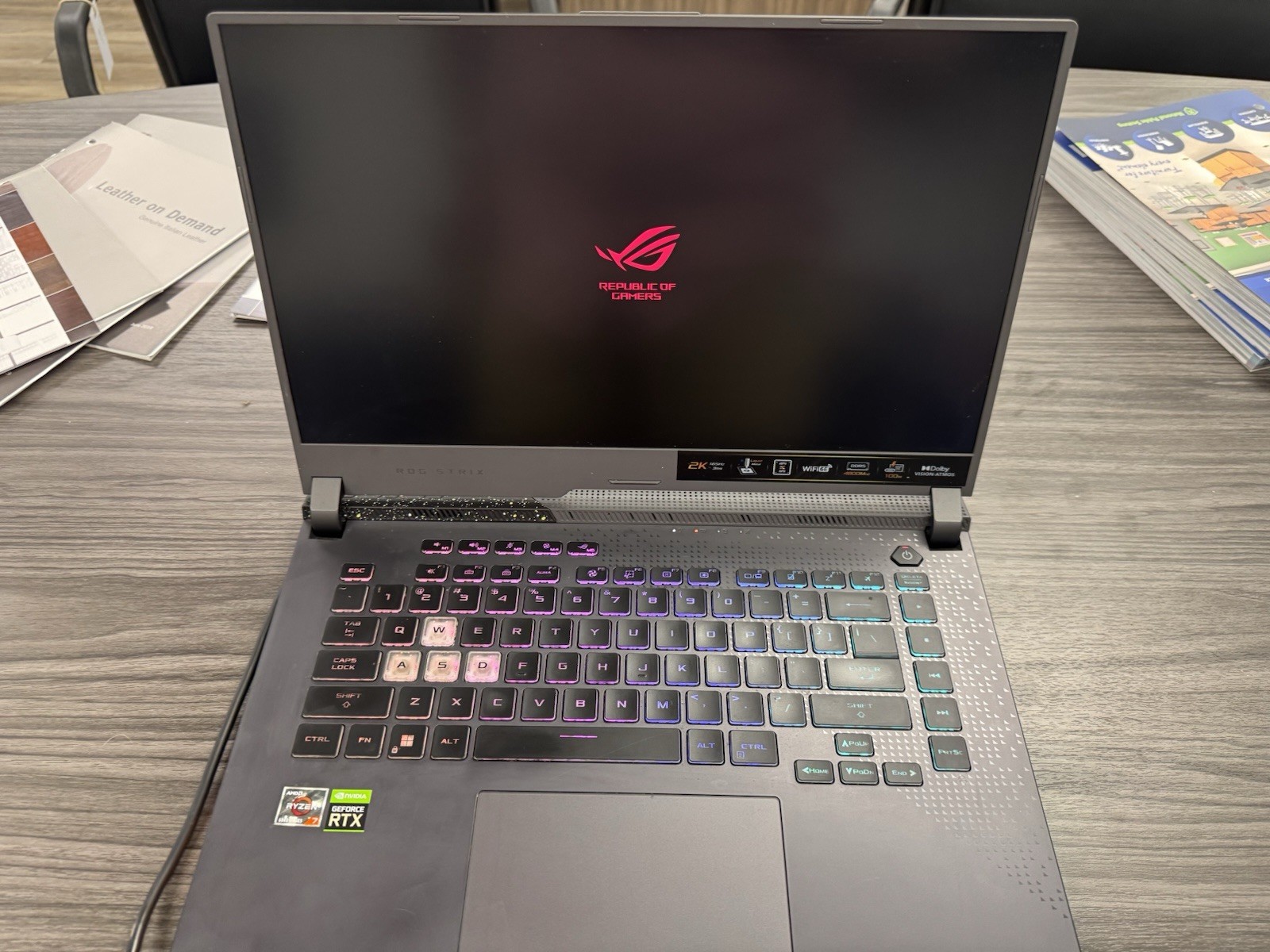 Asus ROG Strix G513R 15.6 Ryzen 7 6800H 3.2GHz 16GB RAM 1TB SSD GeForce RTX 3060