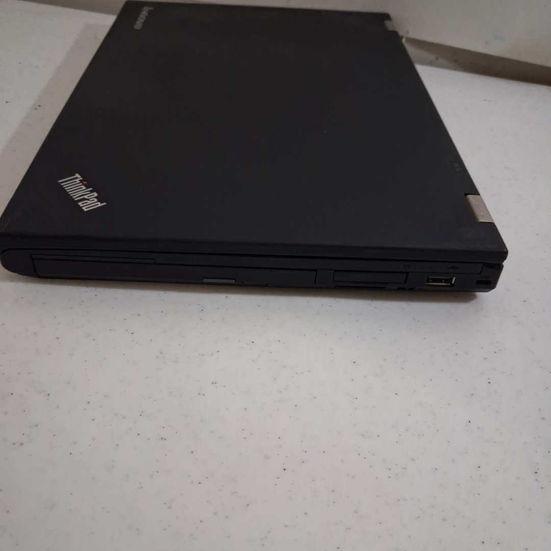LIGHT GAMING BLACK LENOVO i5 3.20GHz,8GB RAM,320GB,DVDRW,WIN11, CAM
