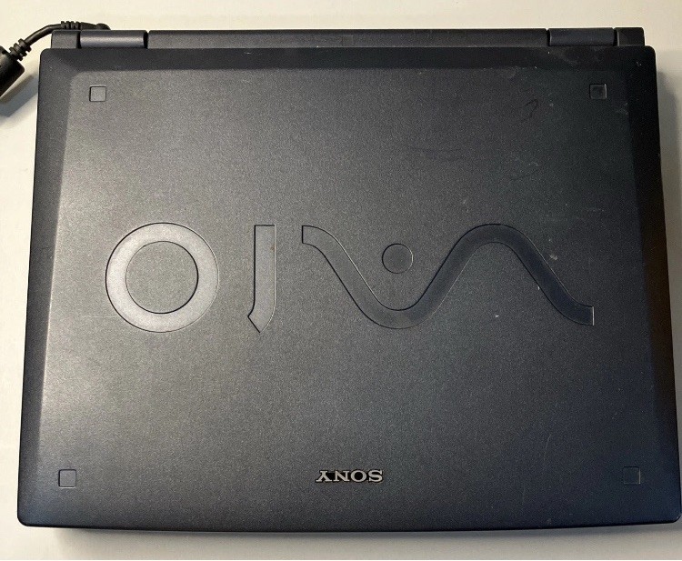 Sony VAIO PCG-971L Windows XP Laptop Boots HDD/CD-ROM Read Retro PC + Charger