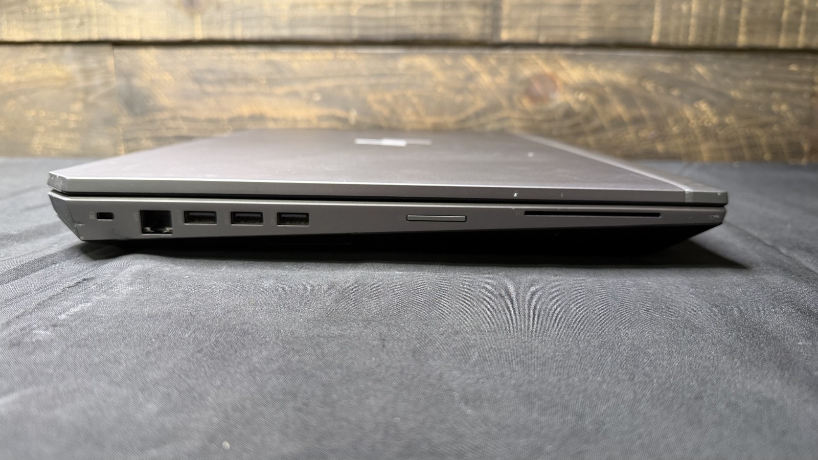 HP ZBOOK 17 G5 17″ Intel Core i7-8850H 32GB RAM 512GB SSD, NVIDIA P4200