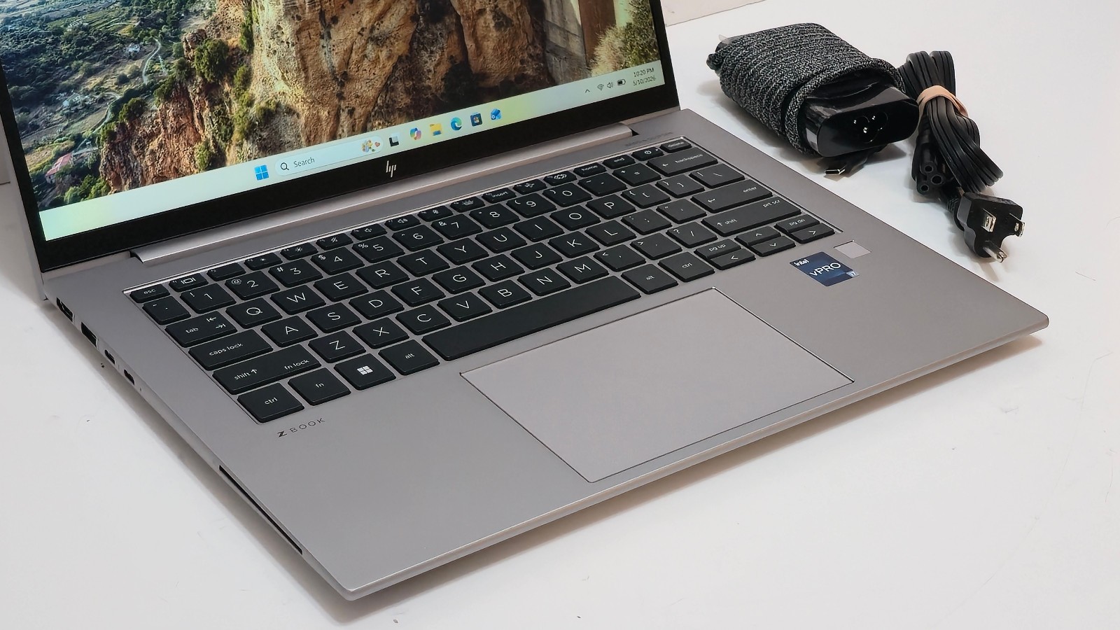 HP ZBook Firefly 14 G10 Workstation i7-1370P 32GB RAM 1 TB SSD 14″ WARRANTY