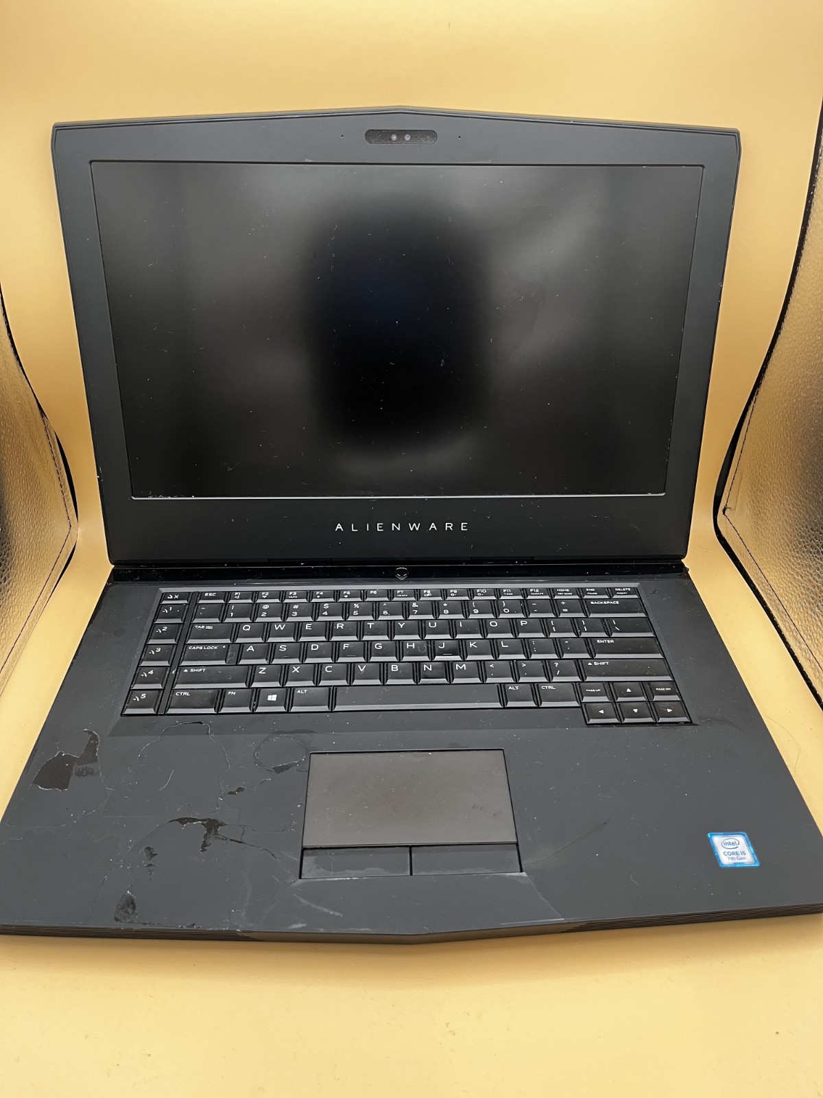 Alienware 15 R3 15.6″ Gaming Laptop — No Power / Suspected Dead Motherboard