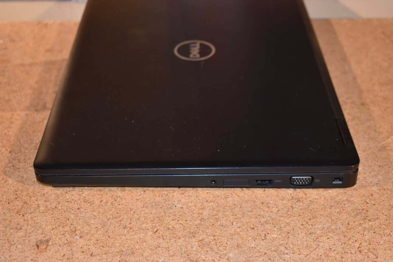 Dell Latitude 5590 Quad Core i5-8250U 1.6 GHz 8GB RAM 128GB SSD Windows 10 Pro