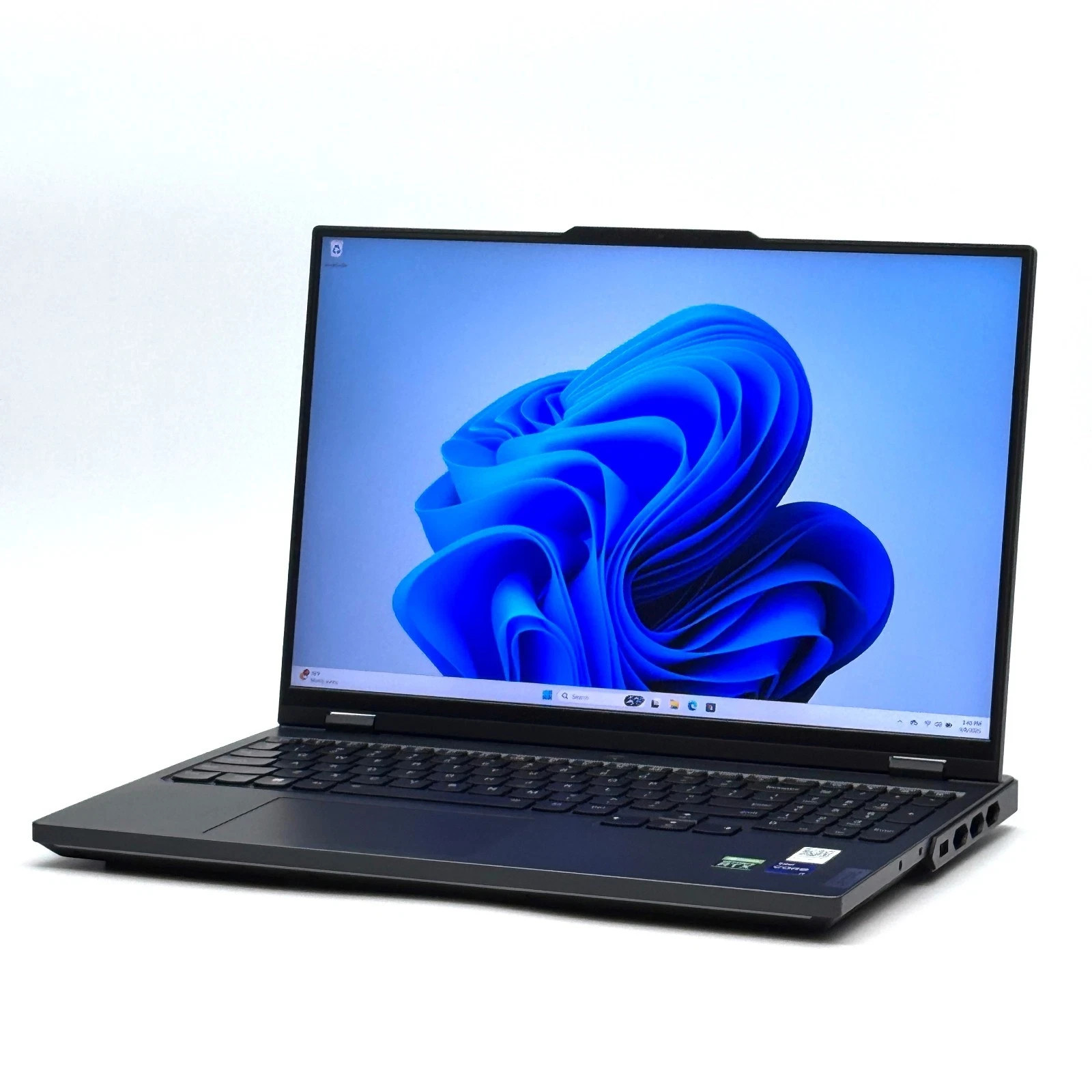 Lenovo Legion Pro 7 16″ 240Hz QHD✓i9-13900HX 24-Core✓64GB✓2TB SSD✓RTX 4080✓WRNTY