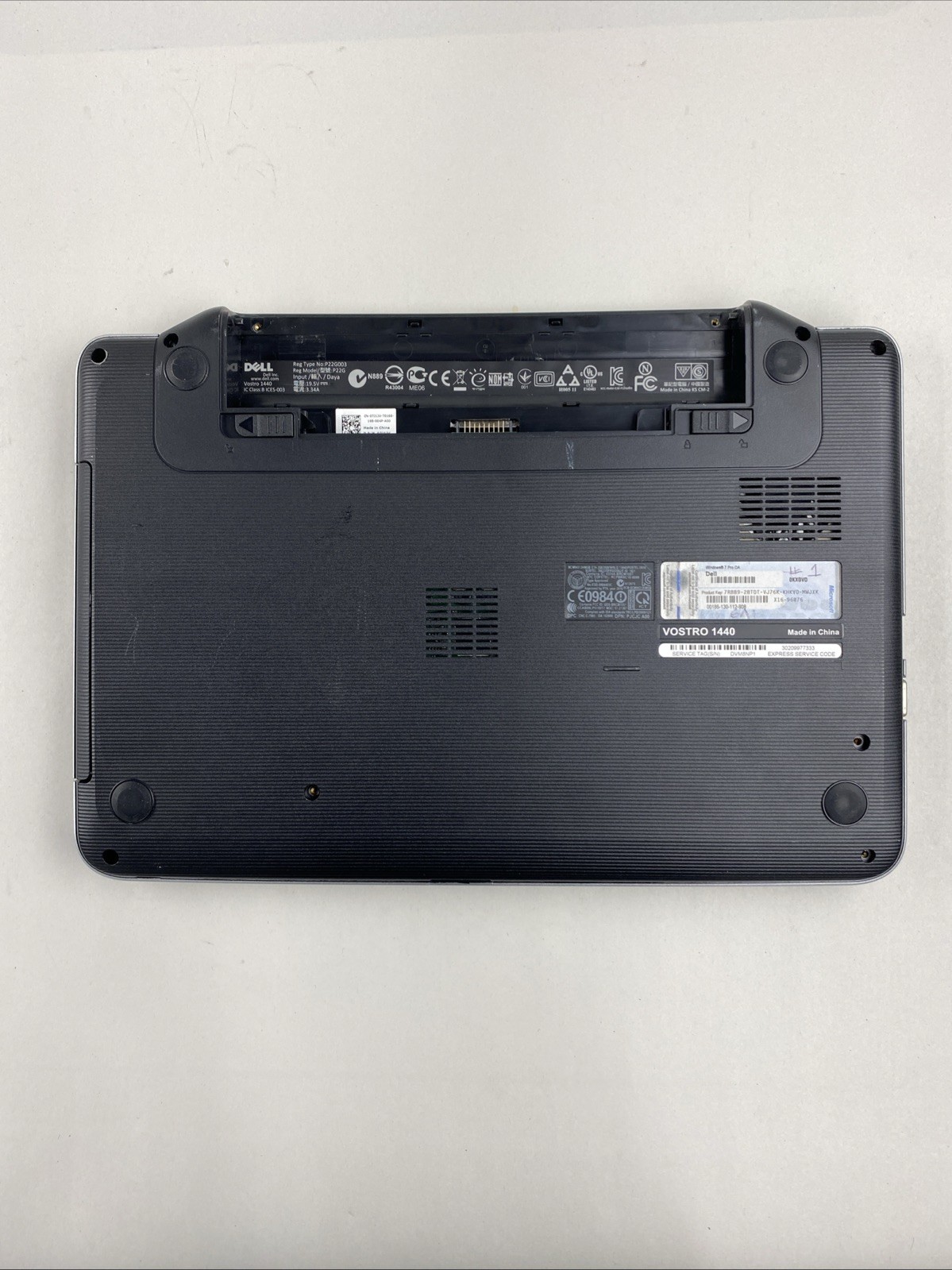 Dell Vostro 1440 Core i3-M370 2.40GHz 4GB RAM 14.0″ No Battery No HDD No OS