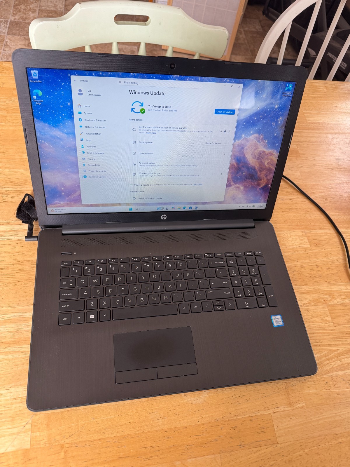 HP 17-by1022cl laptop p 17.3″ 1.6GHz i5-8265U 8GB RAM 240GB NVMe SSD HDD WIN 11