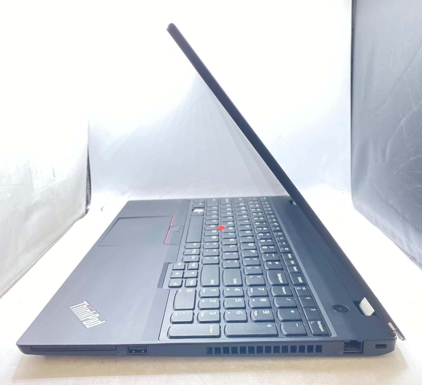 Lenovo ThinkPad T15 15.6″ Laptop Intel Core i7-10510U 1.80GHz 16GB RAM 256GB