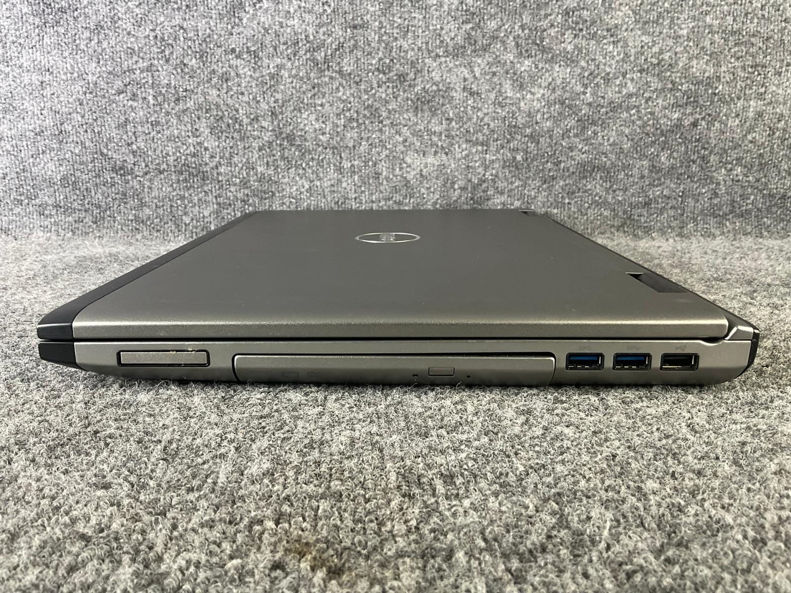 Dell Vostro 3750 17.3″ Laptop Intel Core i5 2.50 GHz 64-bit Black