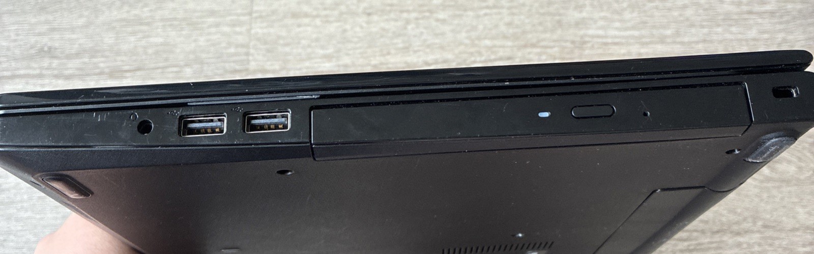 Dell Inspiron 3558 i3-5015U@2.10Ghz 6GB Ram 250GB HDD Win 10 Home Tested