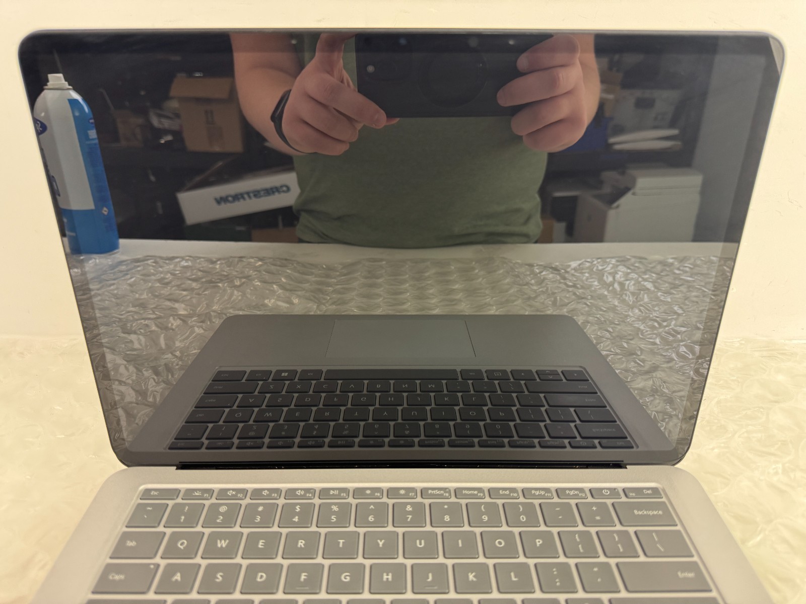 Microsoft Surface Laptop Studio i7-11370H 32GB 1TB SSD RTX 3050 Ti 14.4″ W11P