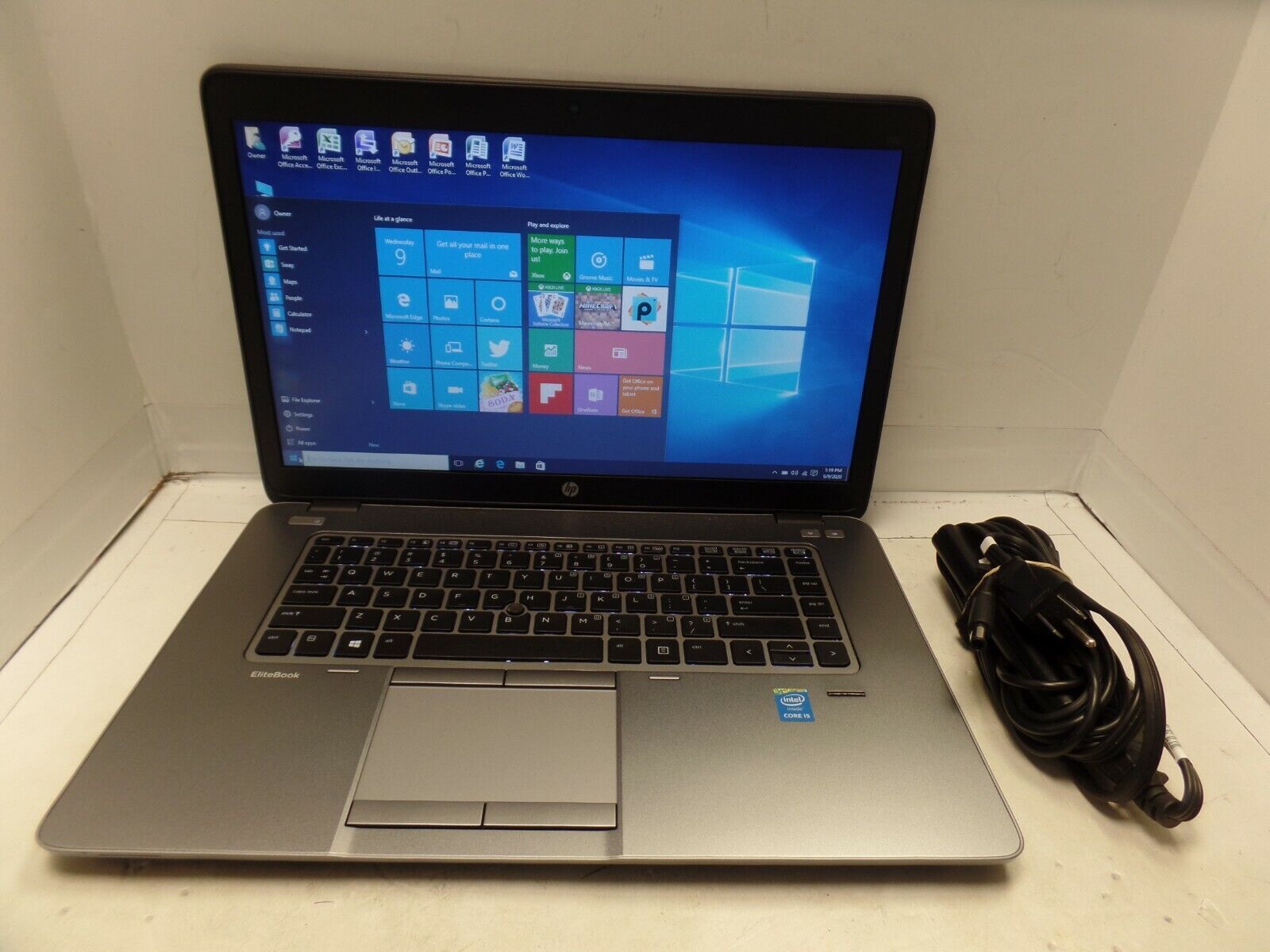 HP EliteBook 850 G2 (L4A23UT#ABA) 2.3GHZ i5-5300U 8GB 180GB SSD WIN10
