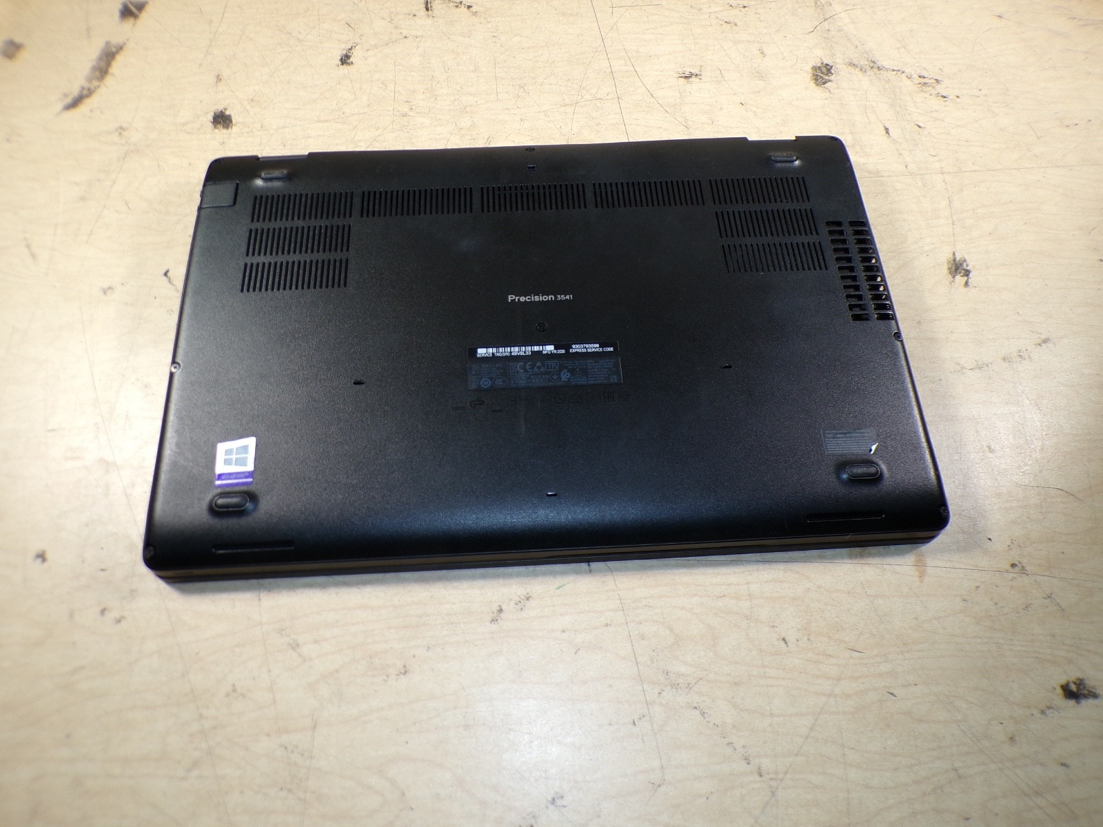 DELL PRECISION 3541 INTEL CORE I5-9400H 2.50GHZ 16GB RAM **NO HD/ NO CADDIE