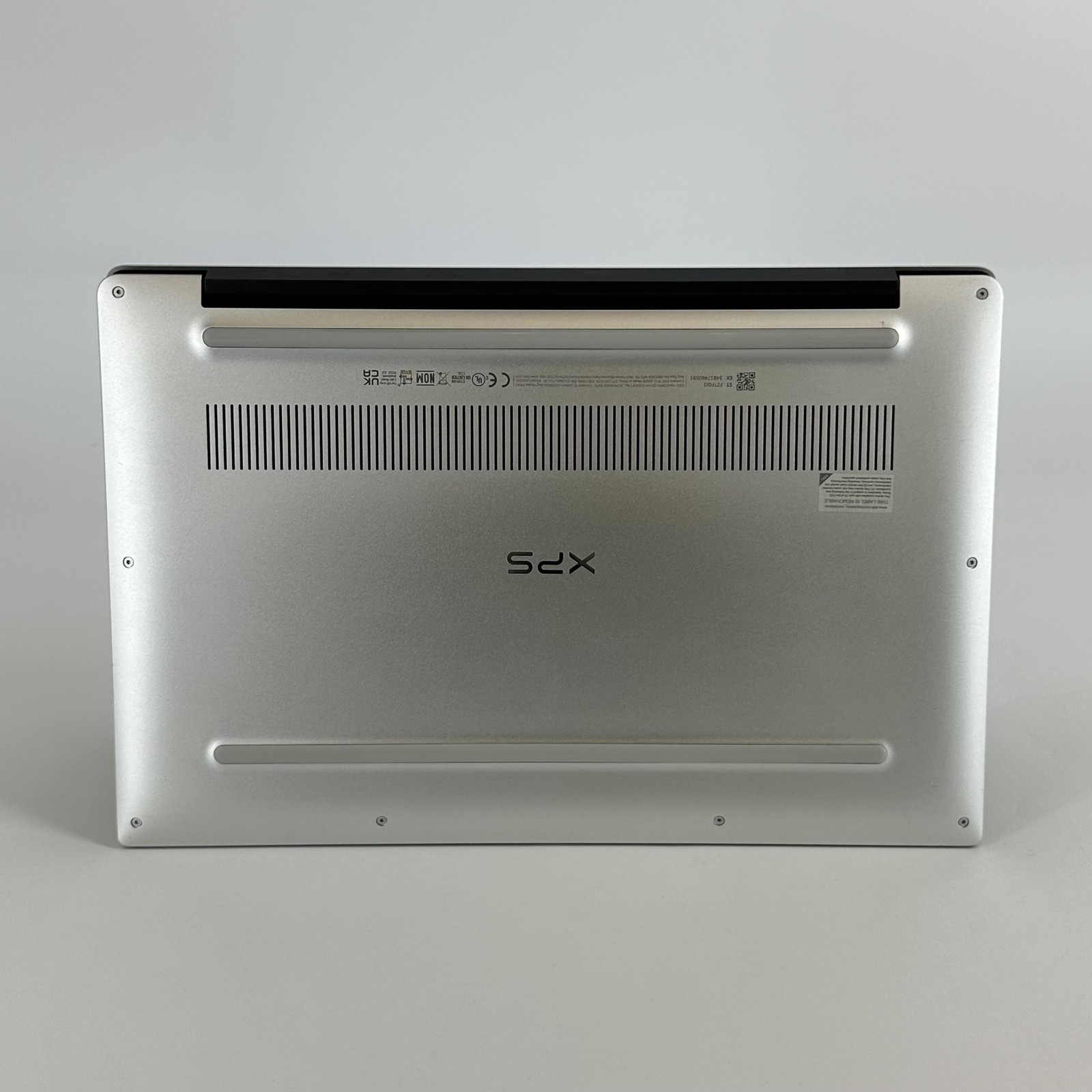Dell XPS 13 9305 Silver FHD i7-1165G7 2.80GHz 16GB 512GB SSD MINOR FRAME GAP