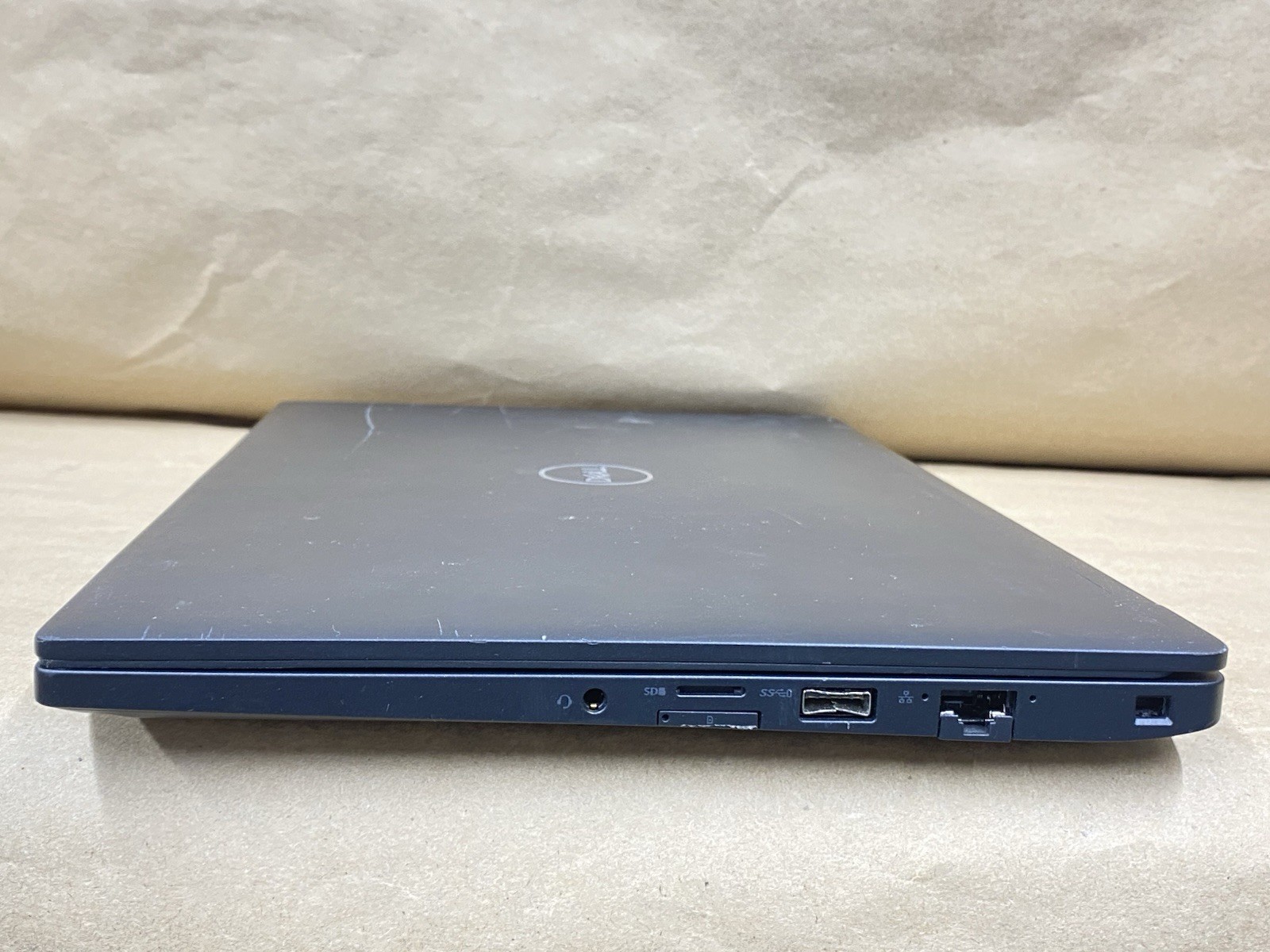 Dell Latitude 7290 – 12.5″ HD – i7-8650U – 4GB – 128GB SSD – Win 11 Pro – READ