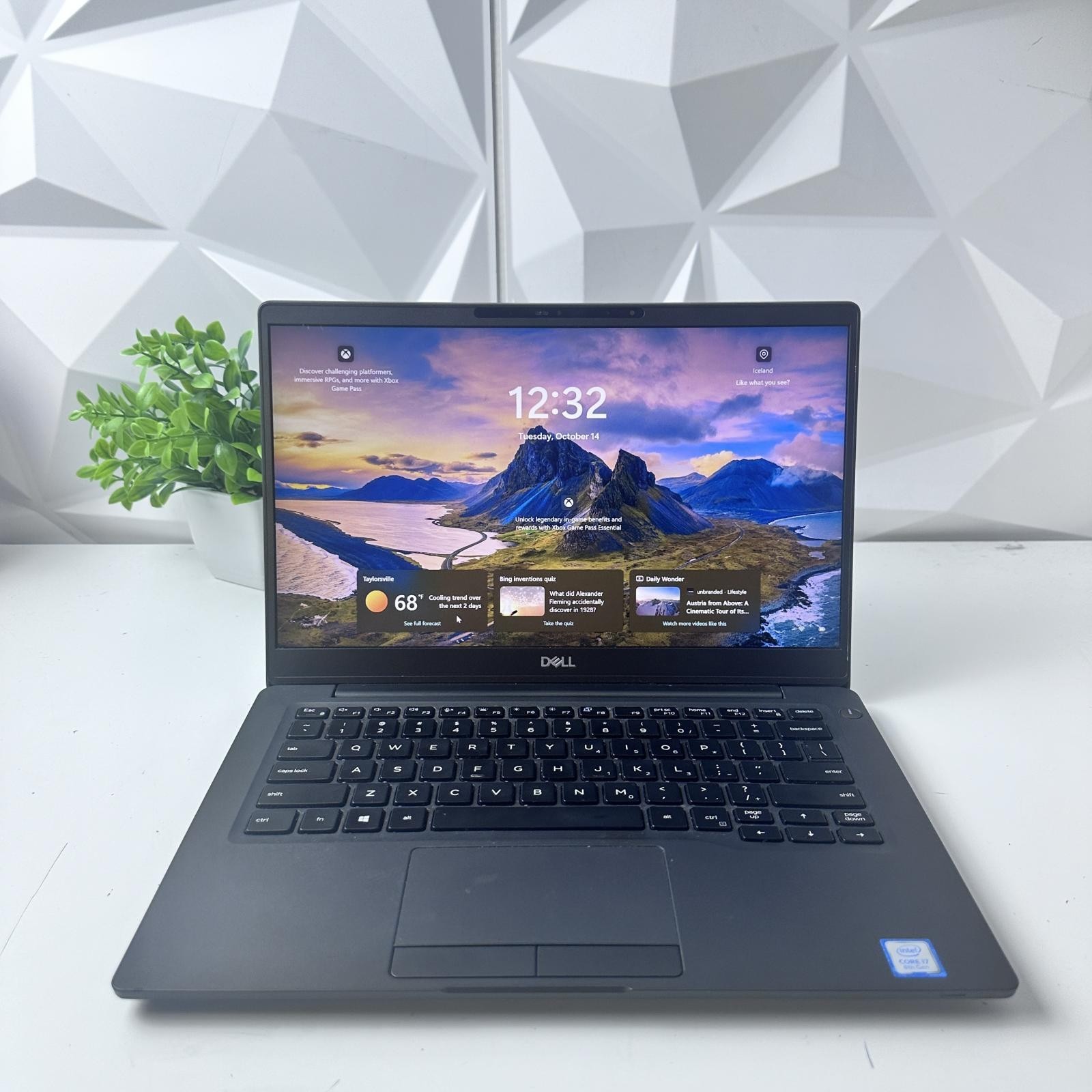 Dell Latitude 7300 Laptop, 13.3″ FHD, i7-8665U, 16GB, 256GB SSD