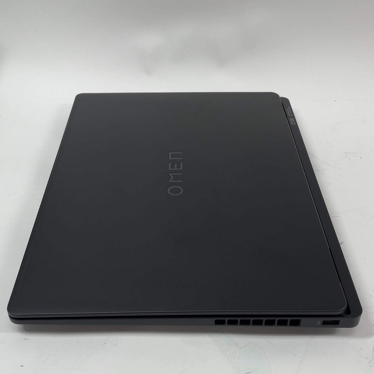 HP Omen Max 16 AH0XXX 16″ Core Ultra 9 275HX 2.7GHz 32GB RAM 2TB SSD RTX 5080