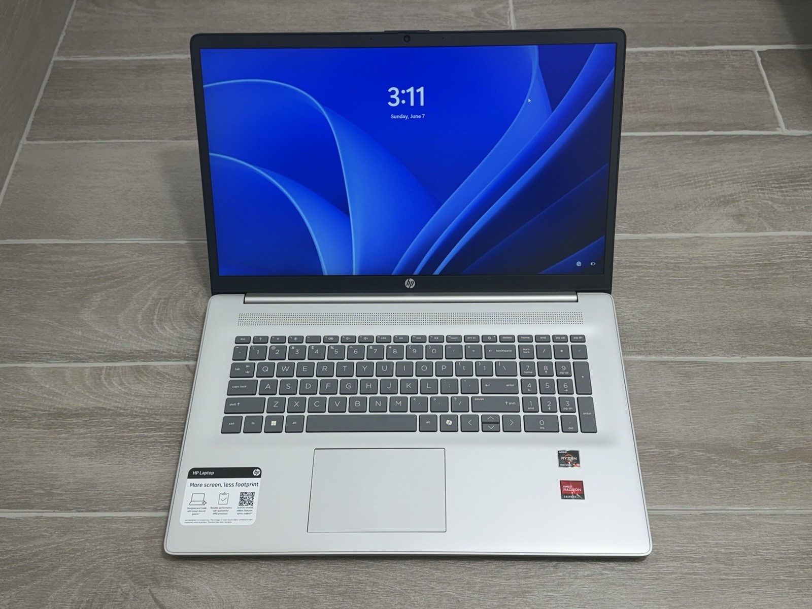 HP Laptop 17-CP2196NR 17.2″ AMD Ryzen 3 7320U 8GB RAM 512GB NVMe SSD Win-11